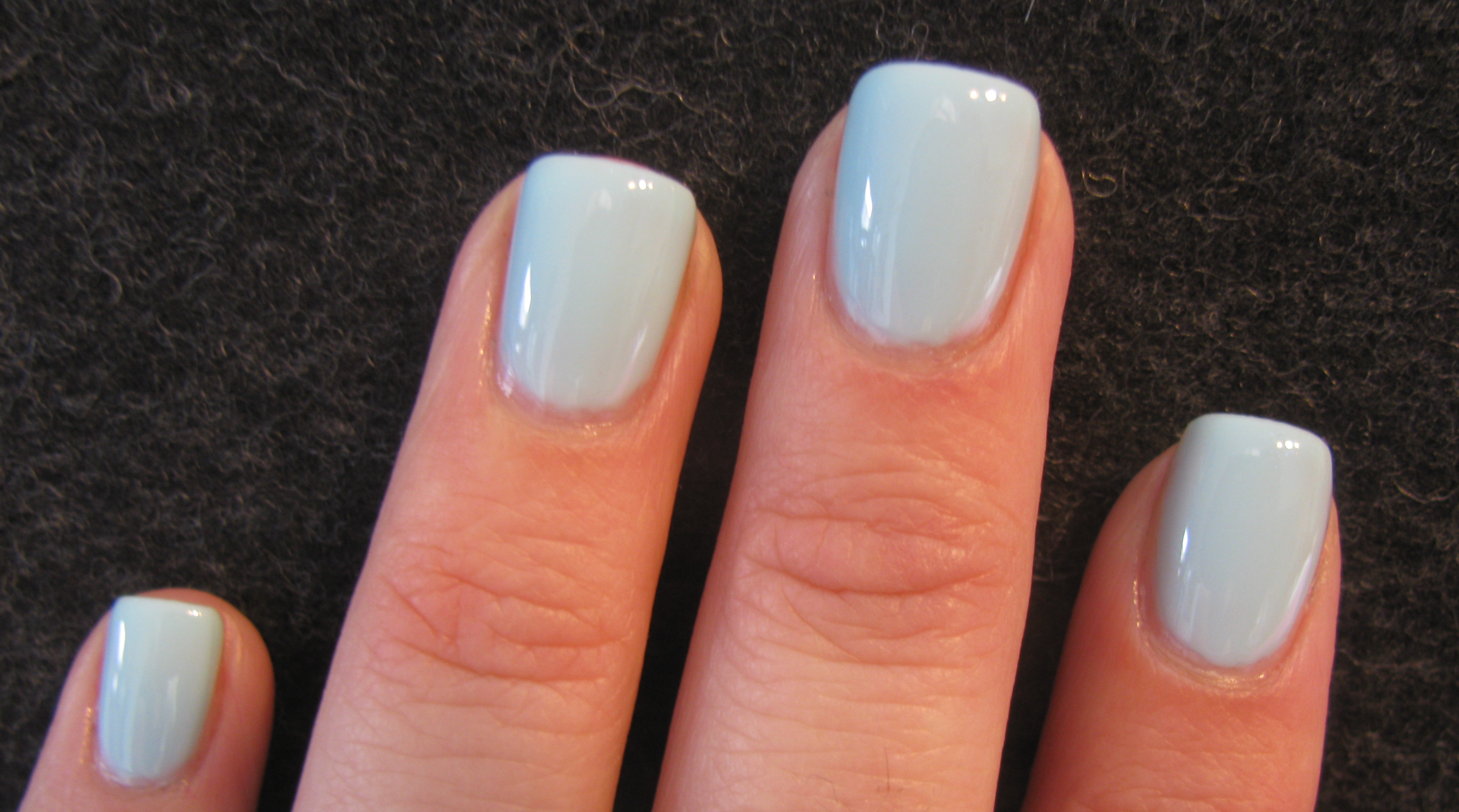 Riva hand natural light