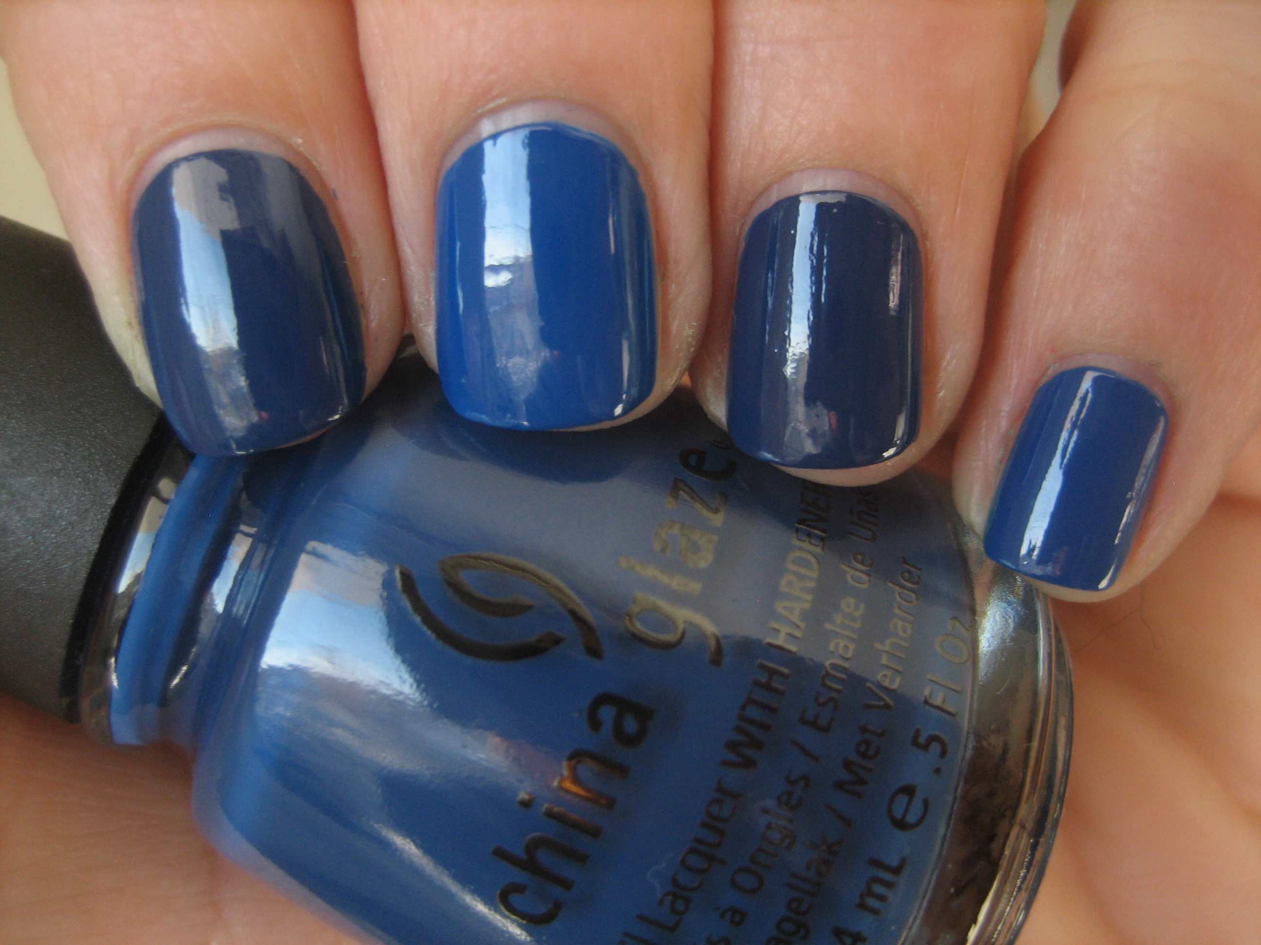 First Mate & Mesmerize swatches natural light