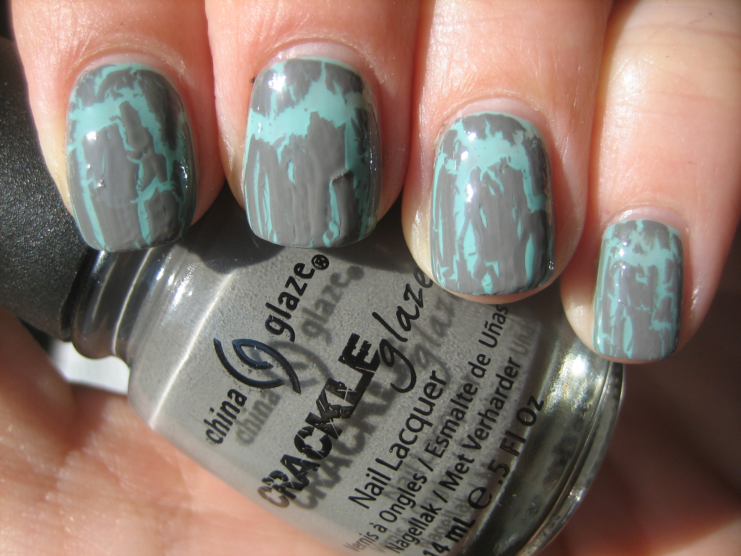Cracked Concrete & Turquoise and Caicos