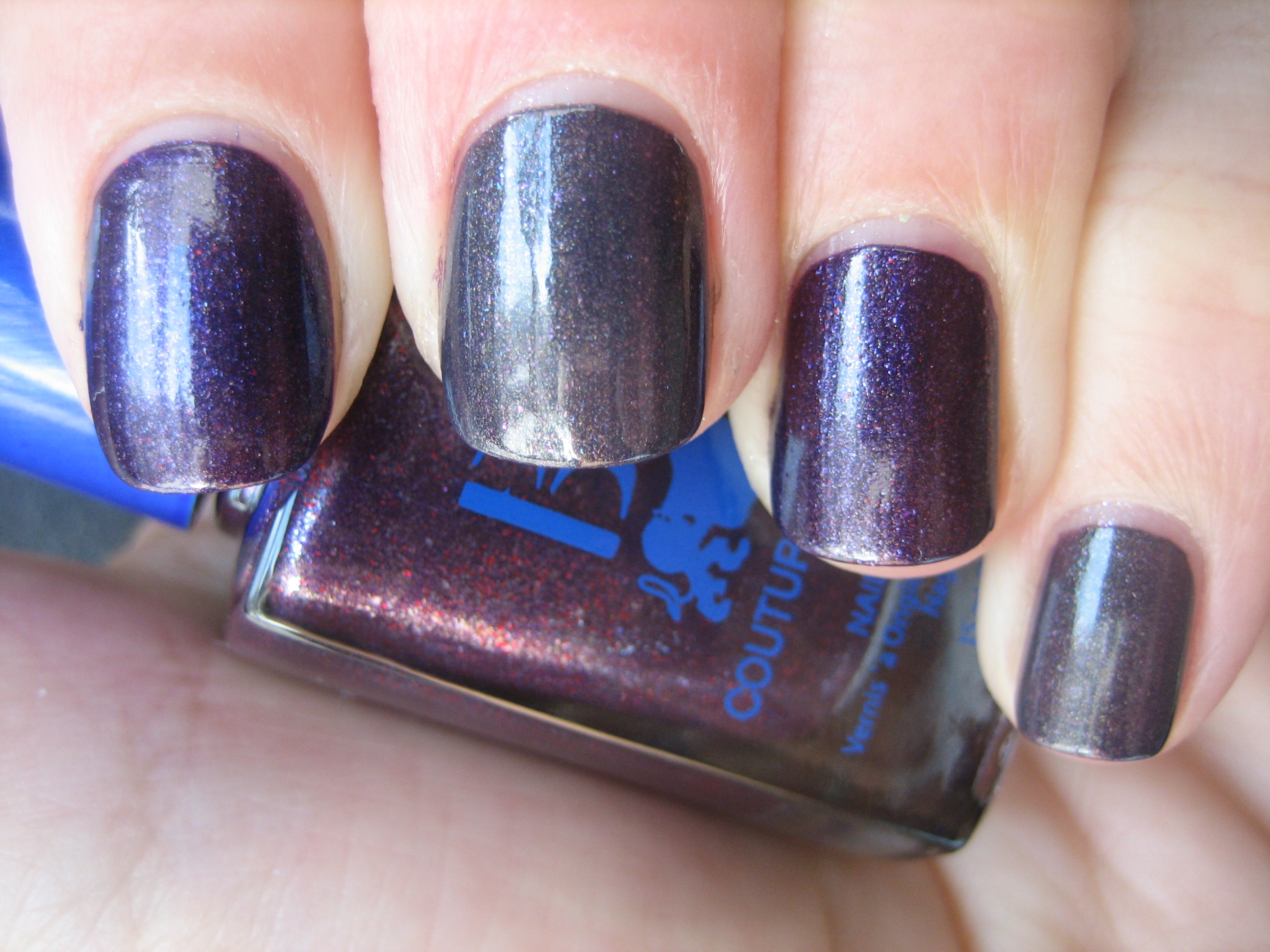 Outlaw & Catherine swatch (indirect light)