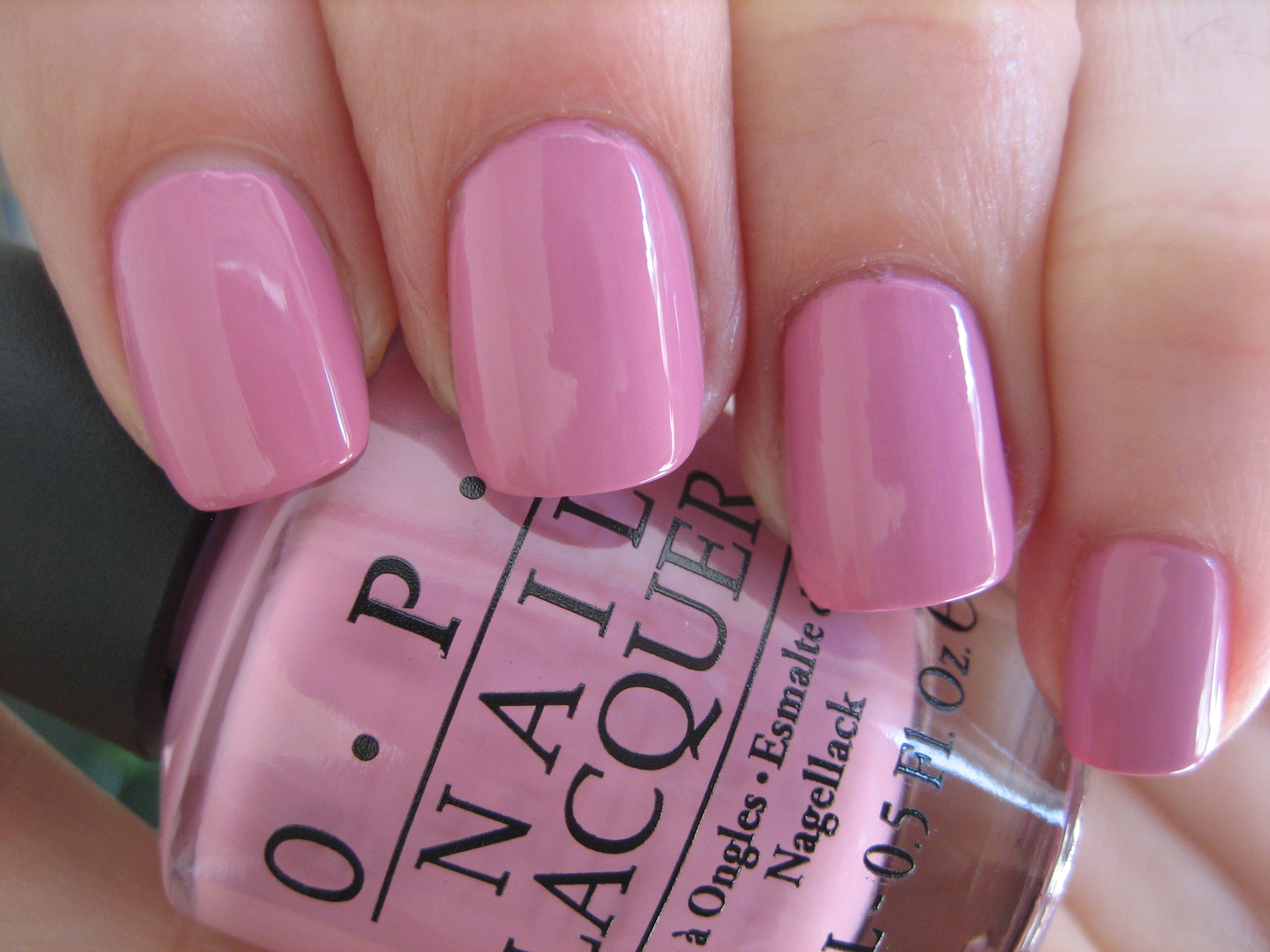 Sparrow me the Drama swatch (indirect light)