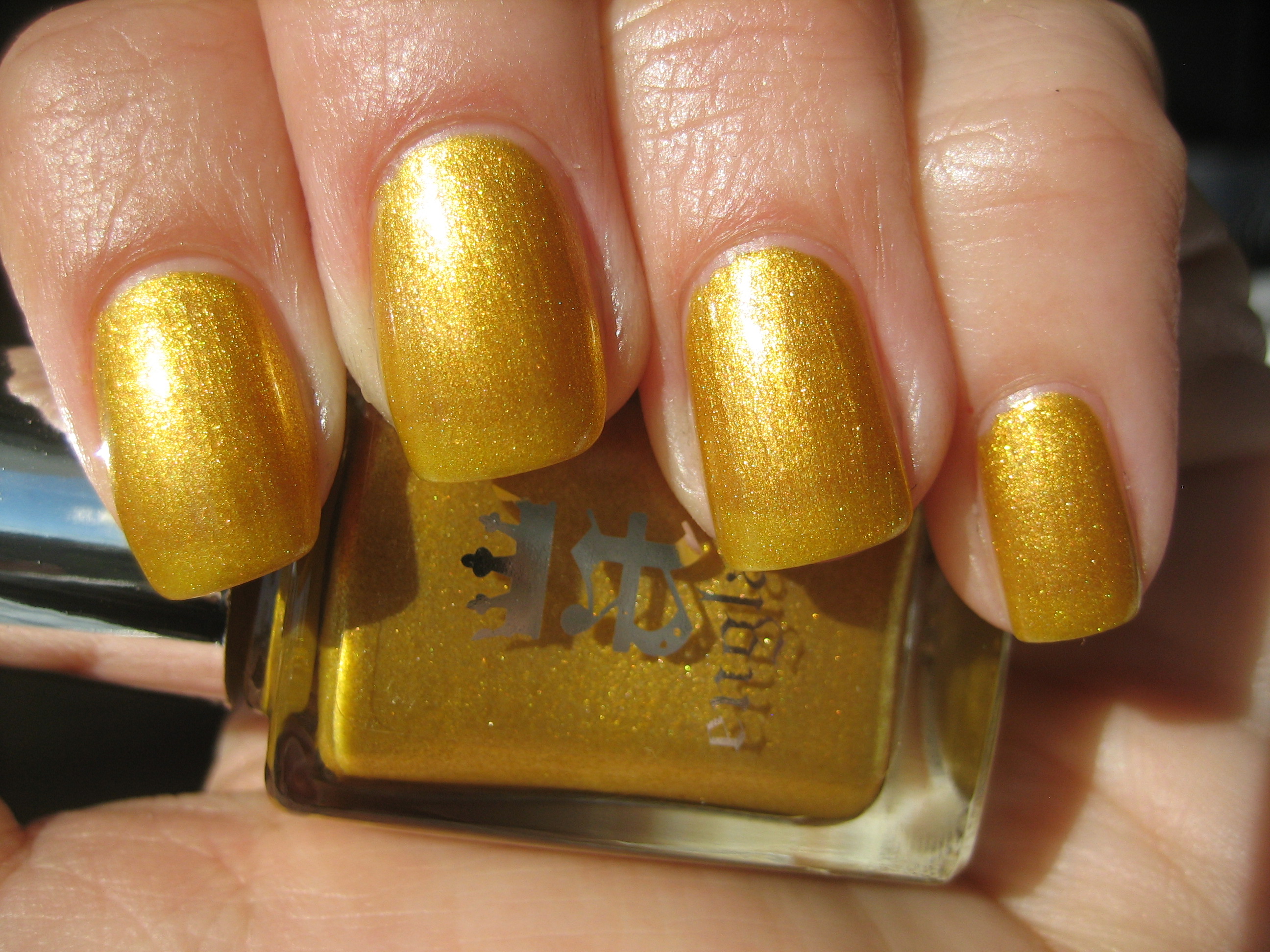 Holy Grail swatch (sunlight)