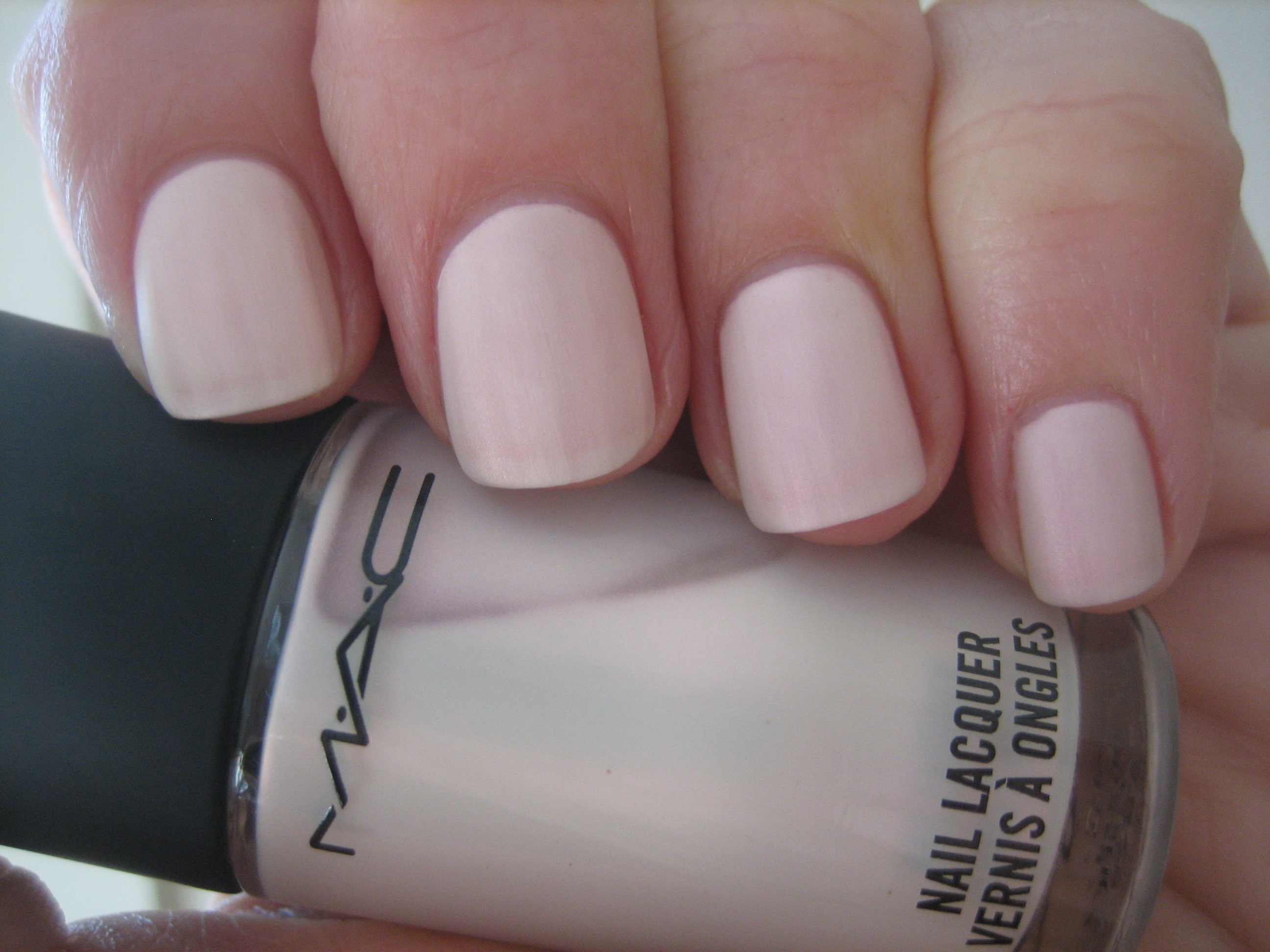 Frayed to Order swatch (shaded light)