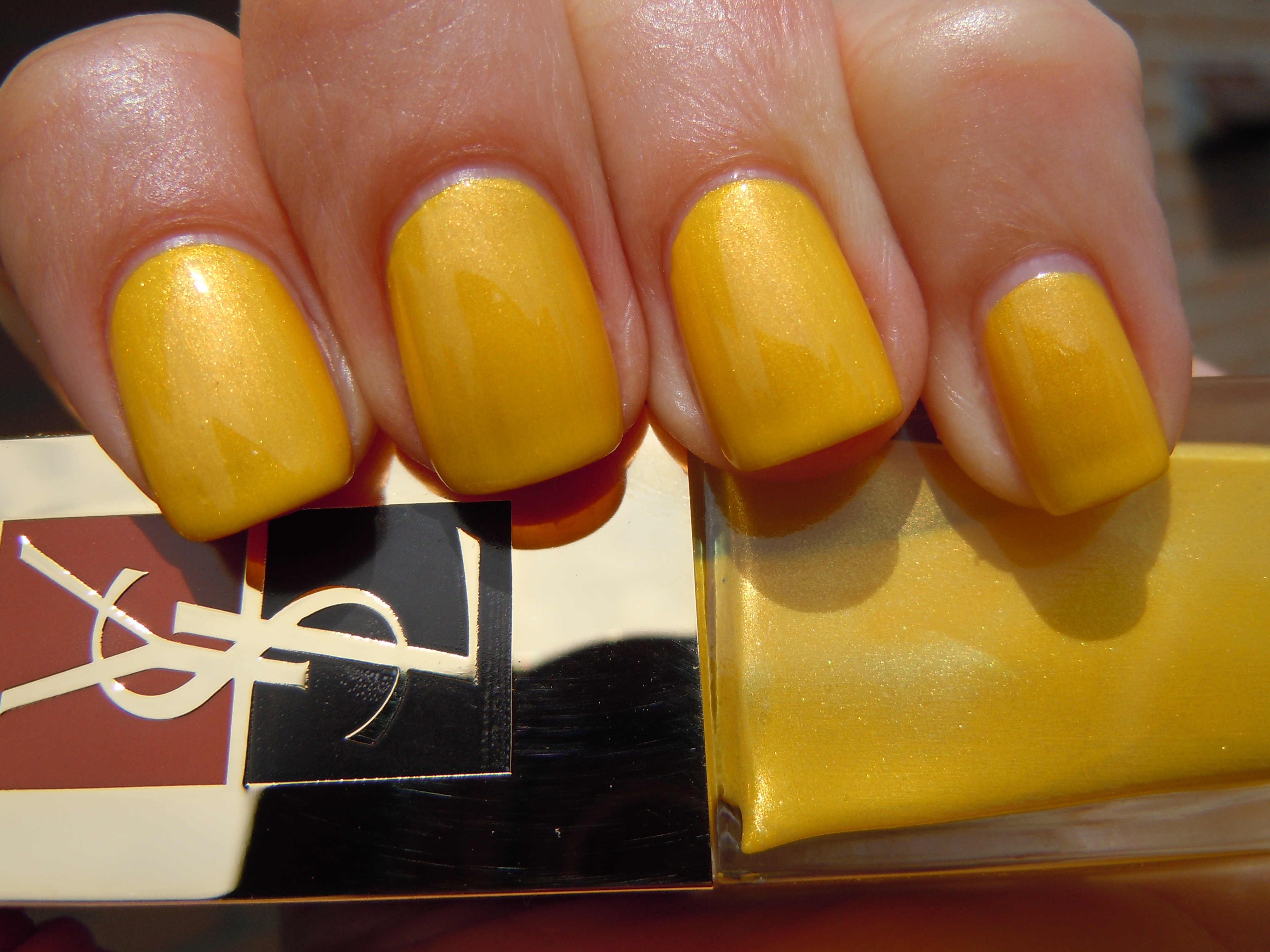 Surreal Yellow swatch (sunlight)