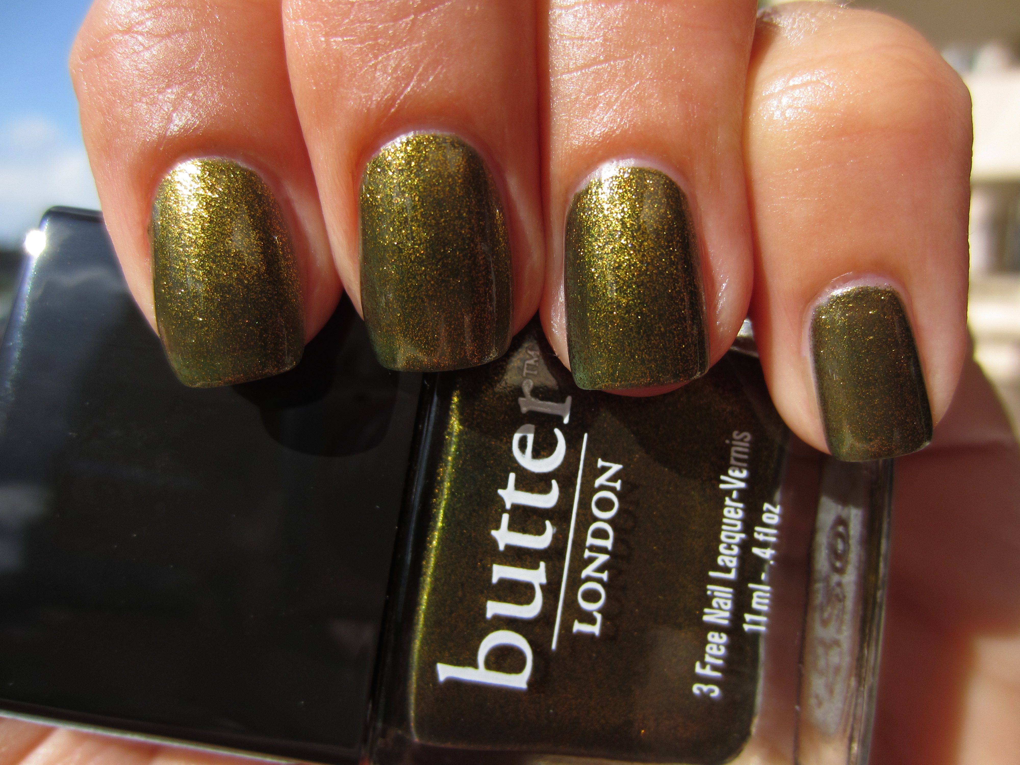 Wallis swatch (sunlight)