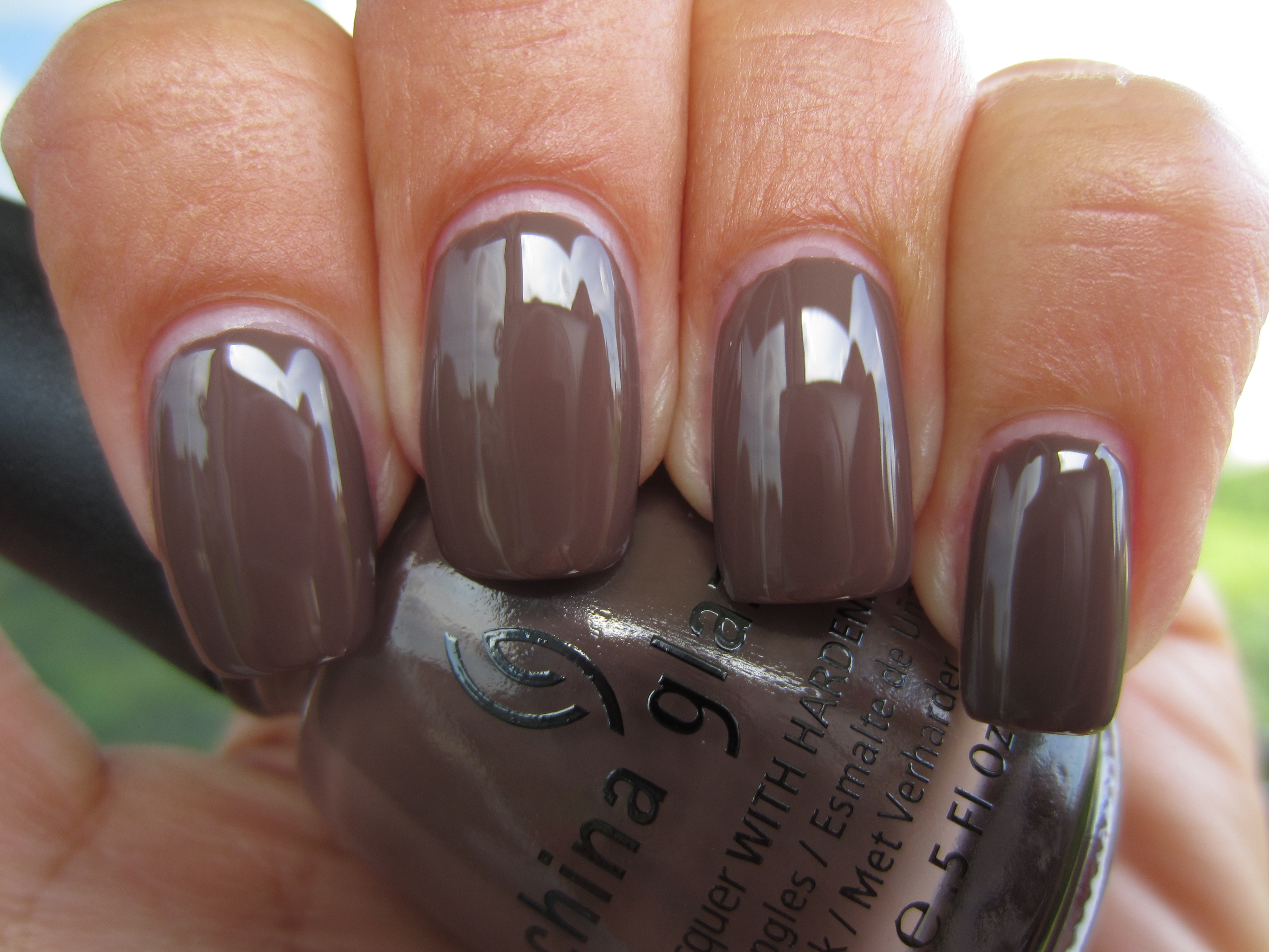 Street Chic swatch (shaded light)