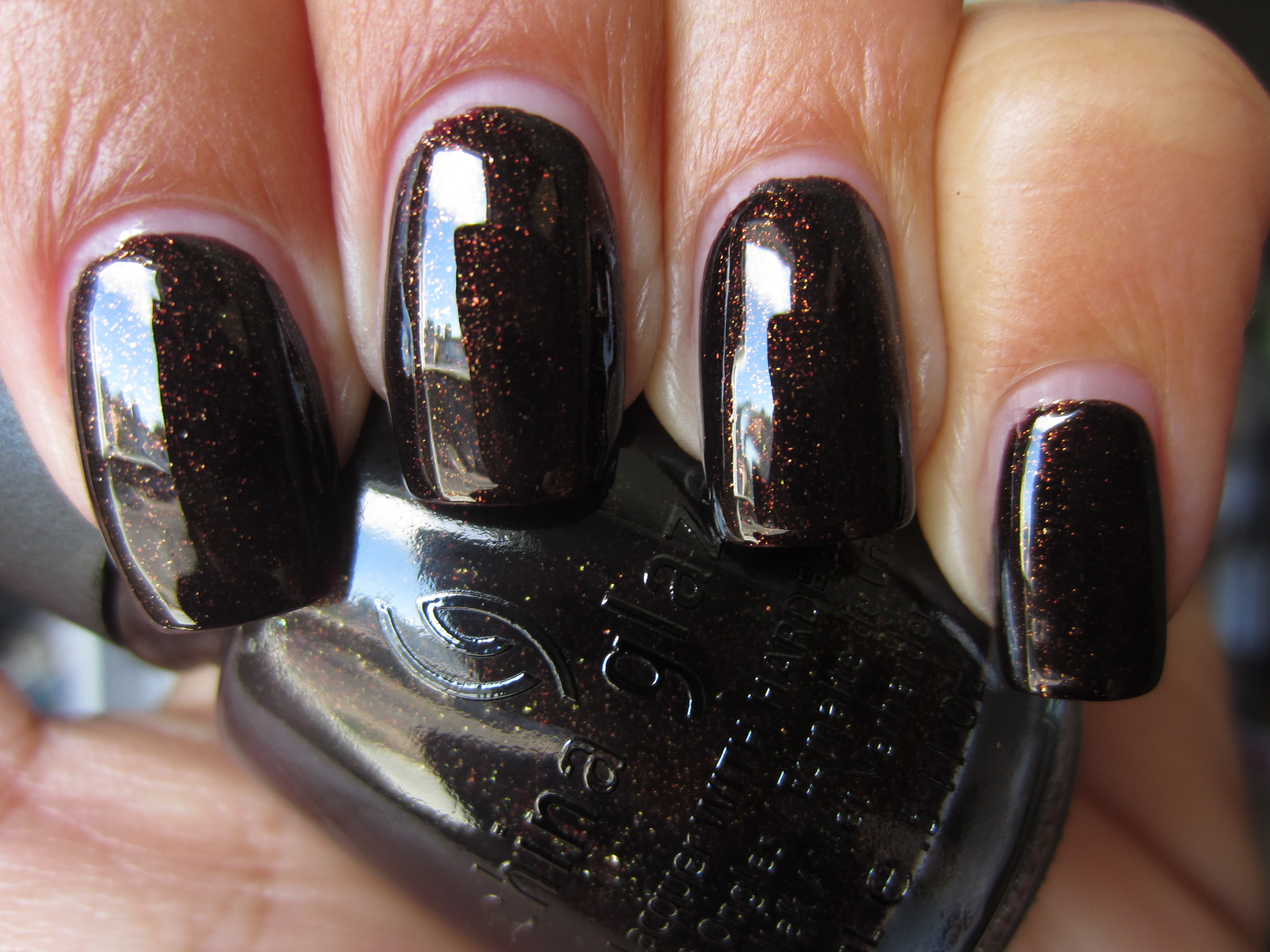 Midtown Magic swatch (indirect light)