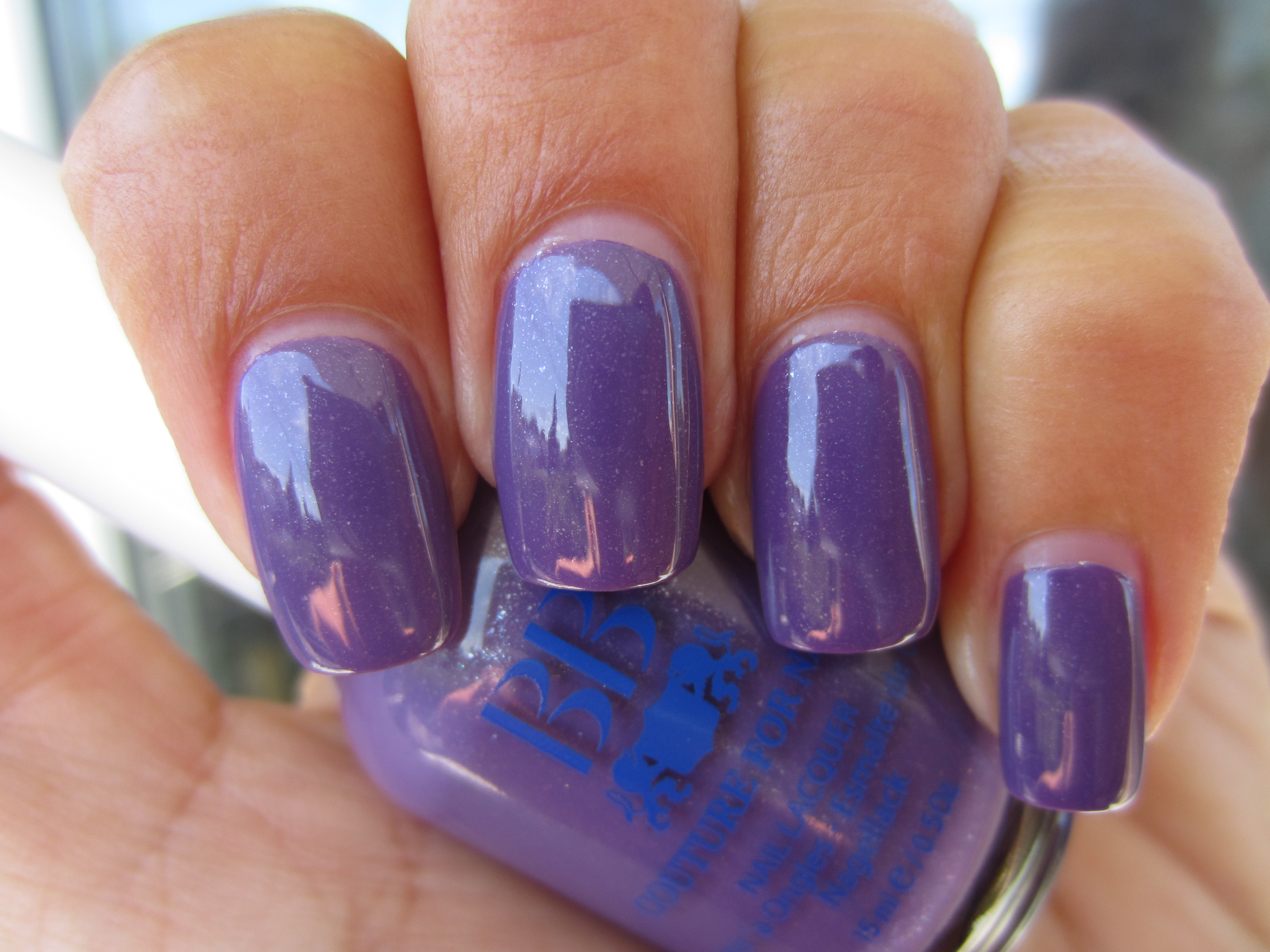 Feathered Vixen swatch (indirect light)