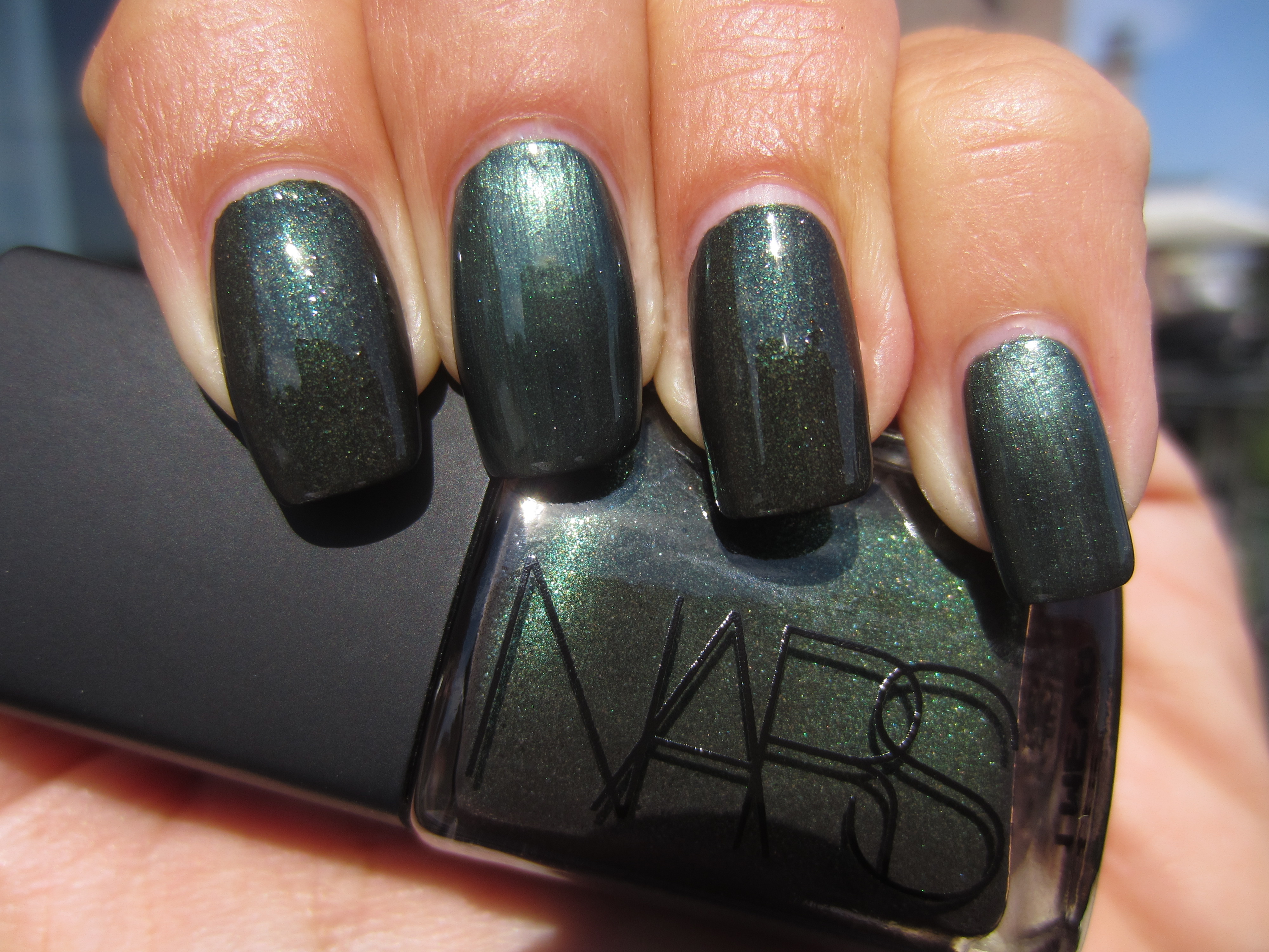 Night Porter vs Inglot 966 swatch (sunlight)