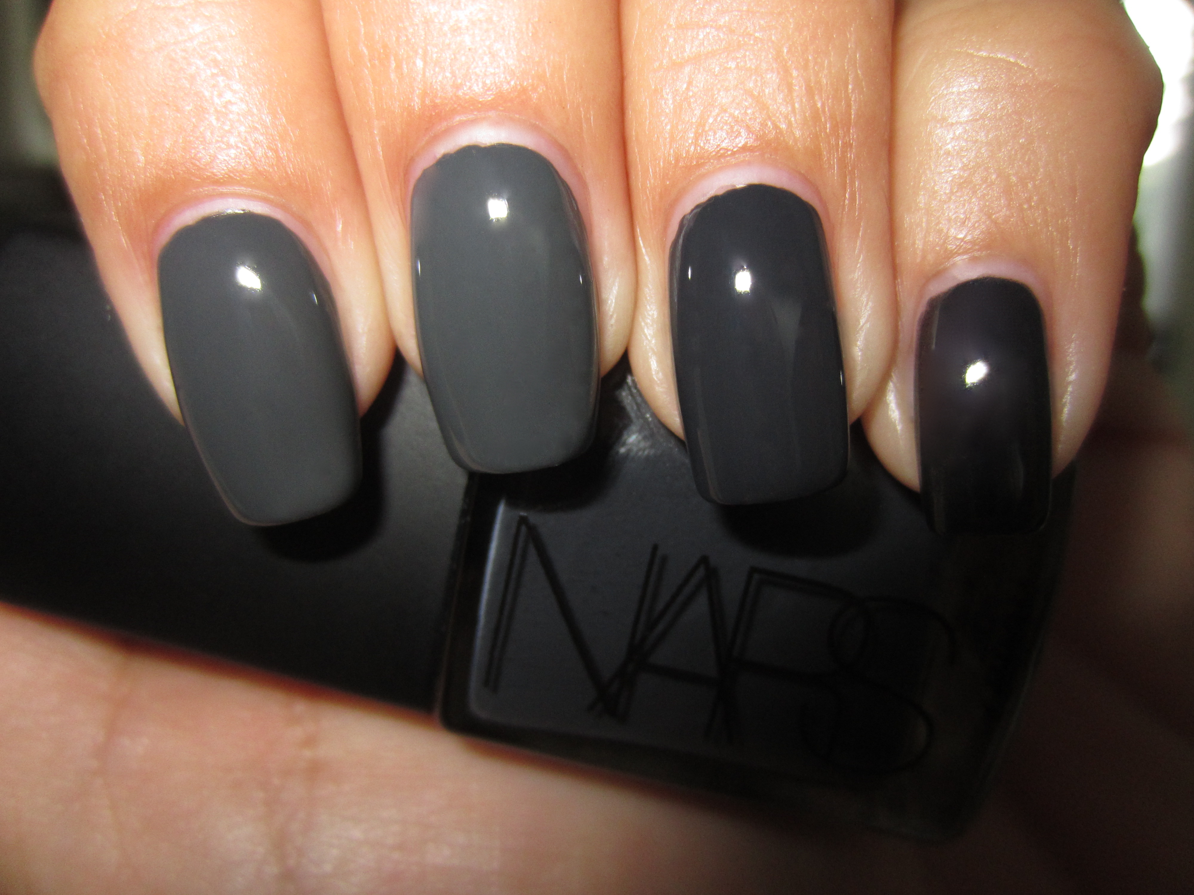 Greys 1 swatch (flash, 2 coats & top coat)