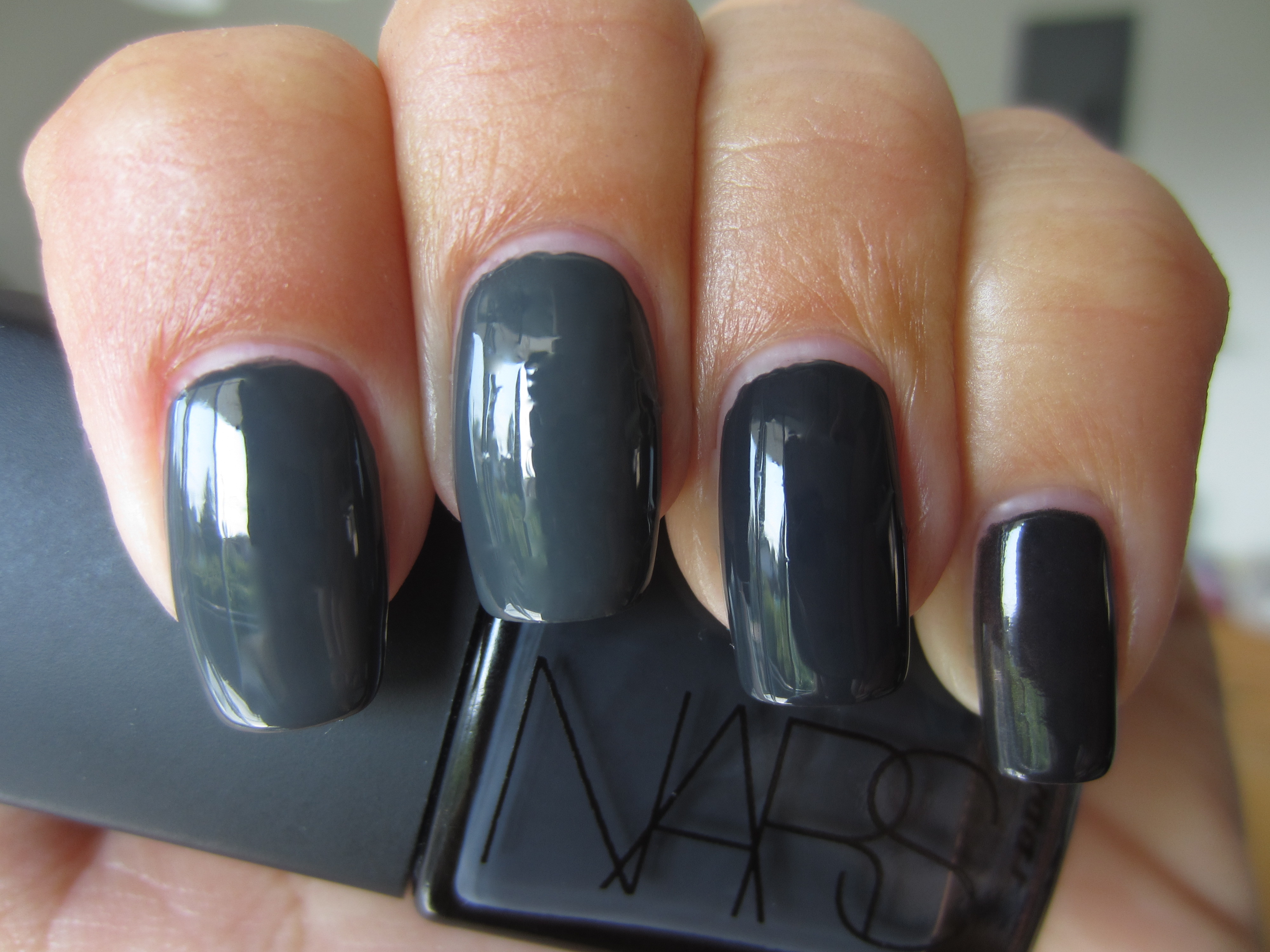 Greys 1 swatch (indirect light, 2 coats & top coat)