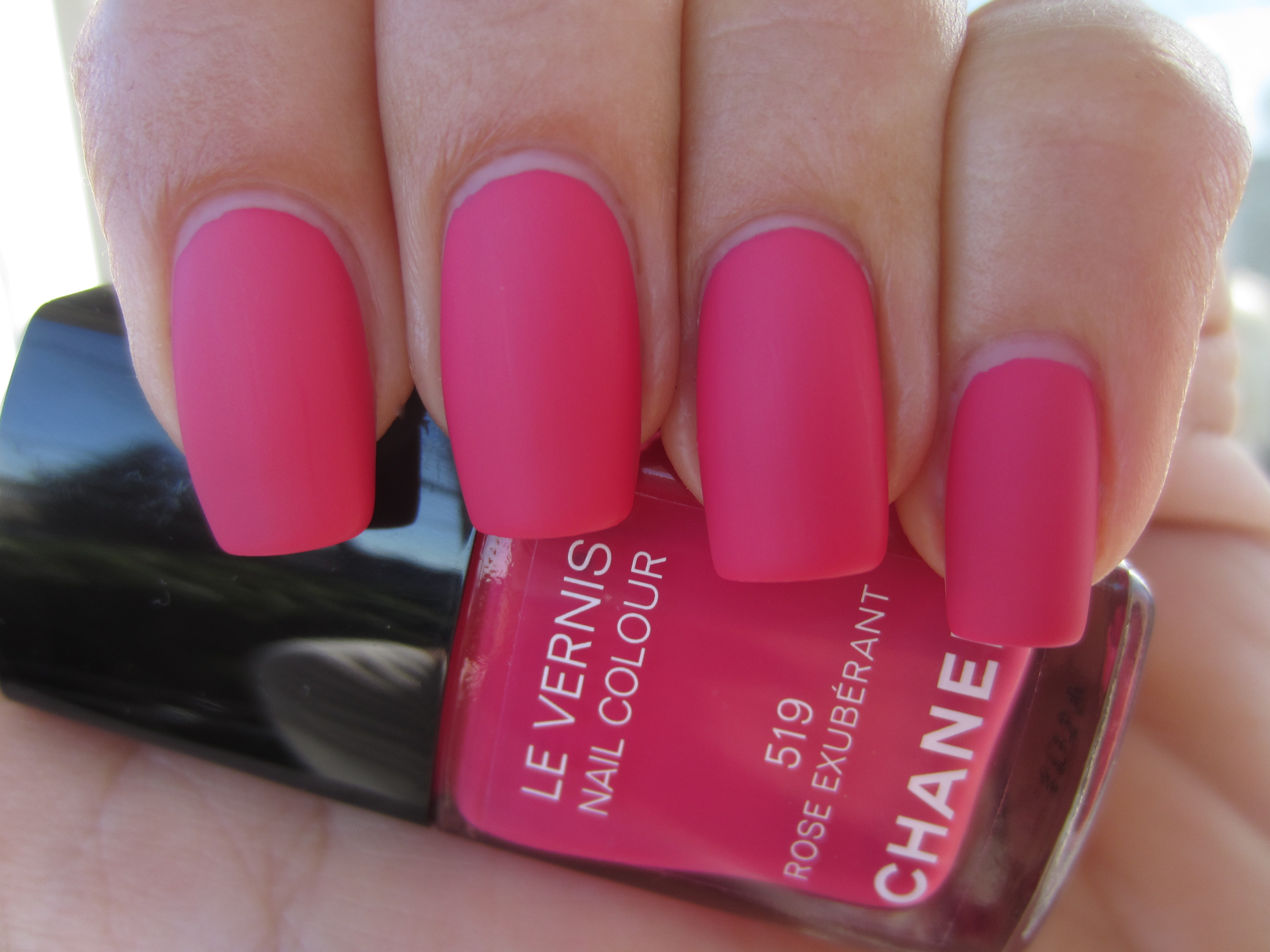 Rose Exubérant swatch (shaded light, mattified)