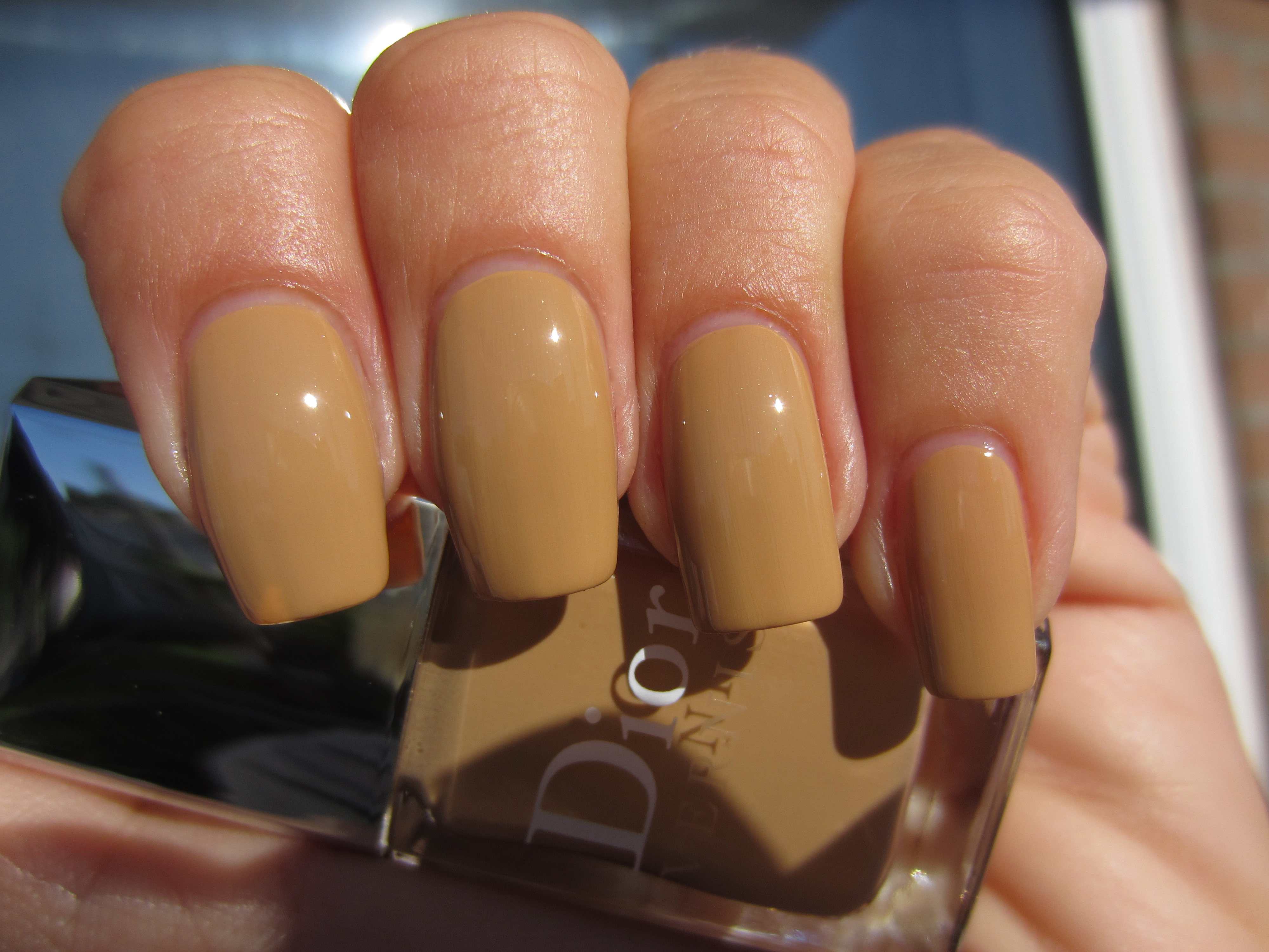 Camel swatch (sunlight)