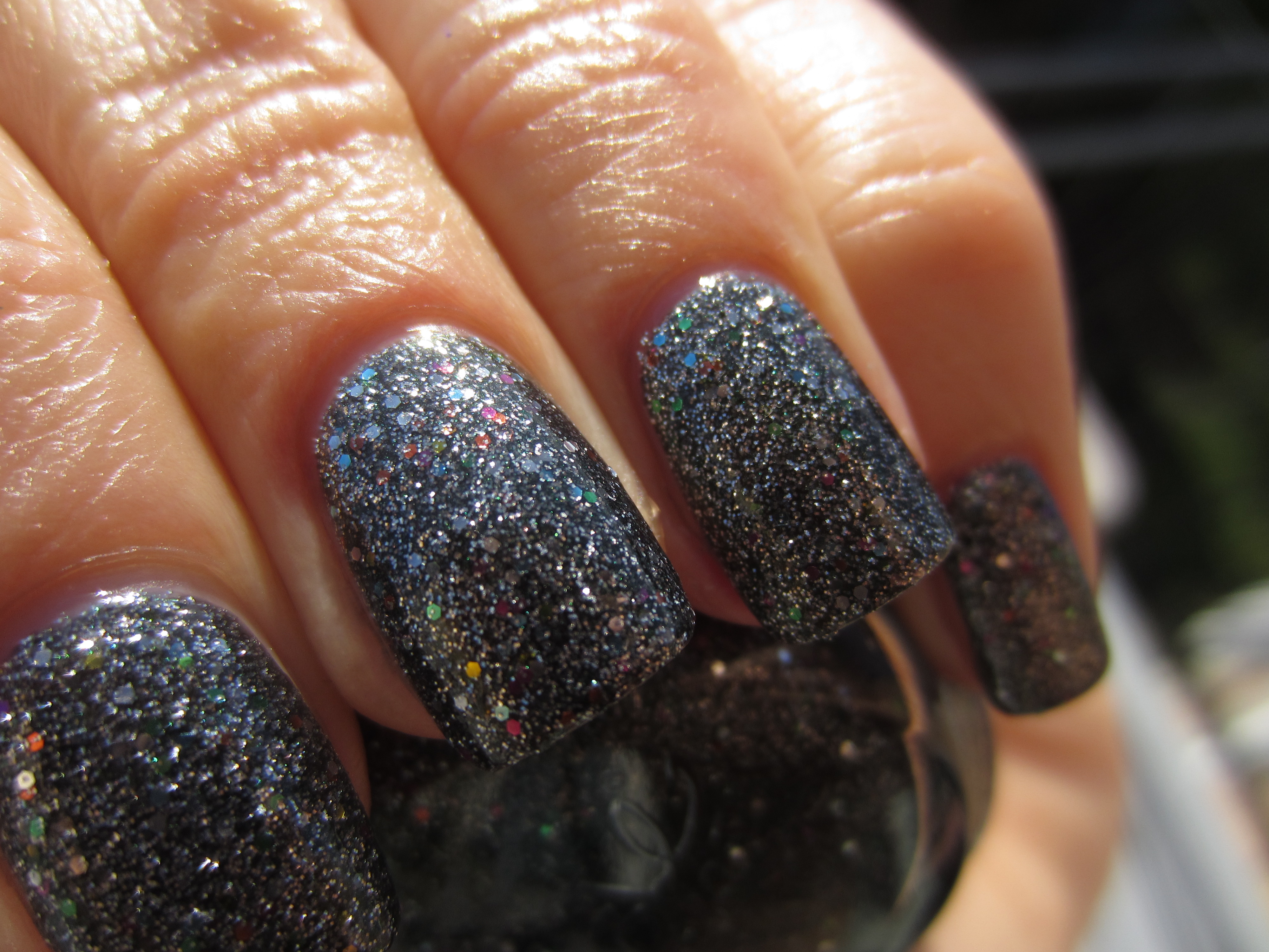 Follow Me On Glitter swatch (closeup)