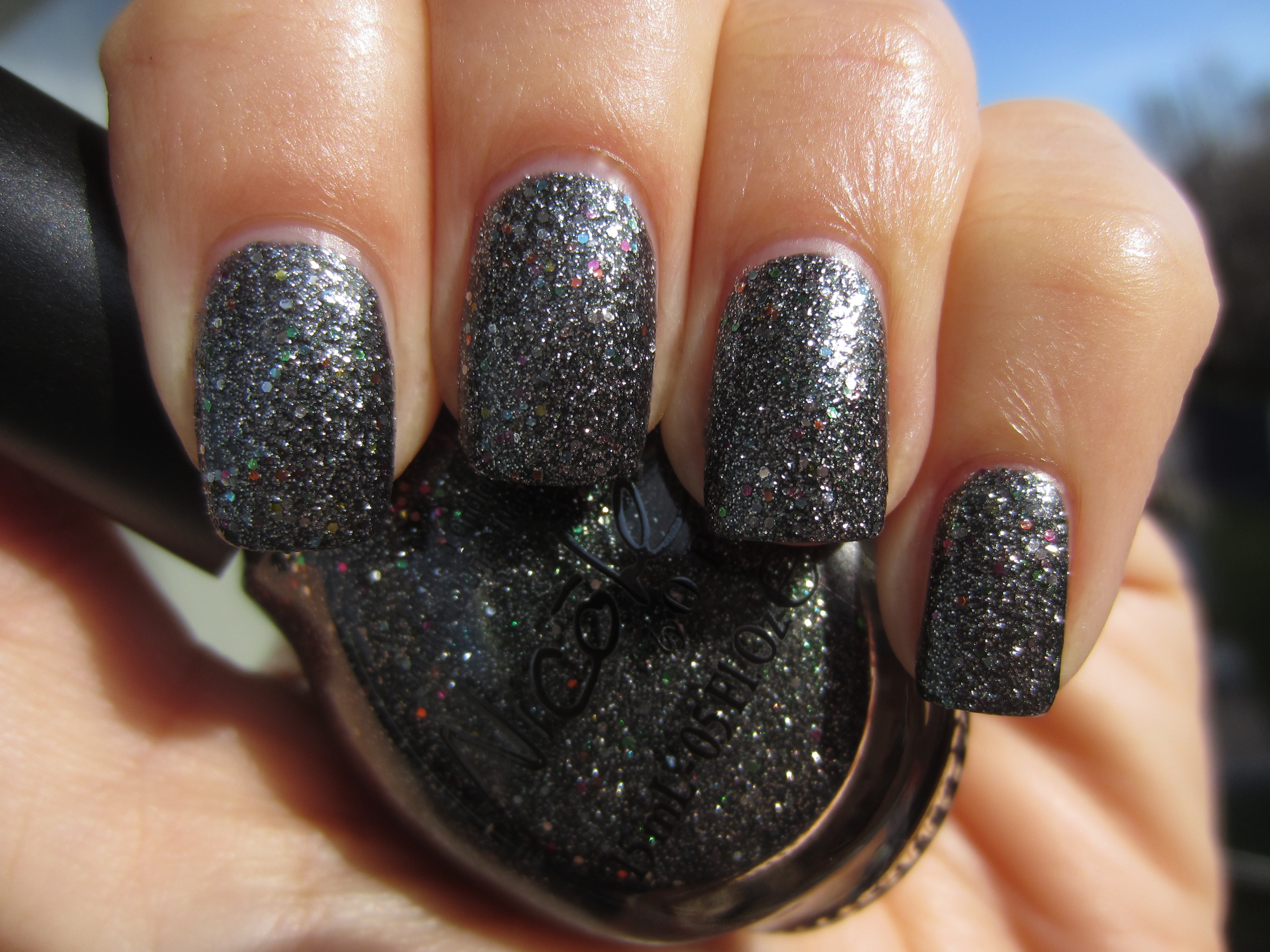 Follow Me On Glitter swatch (sunlight)