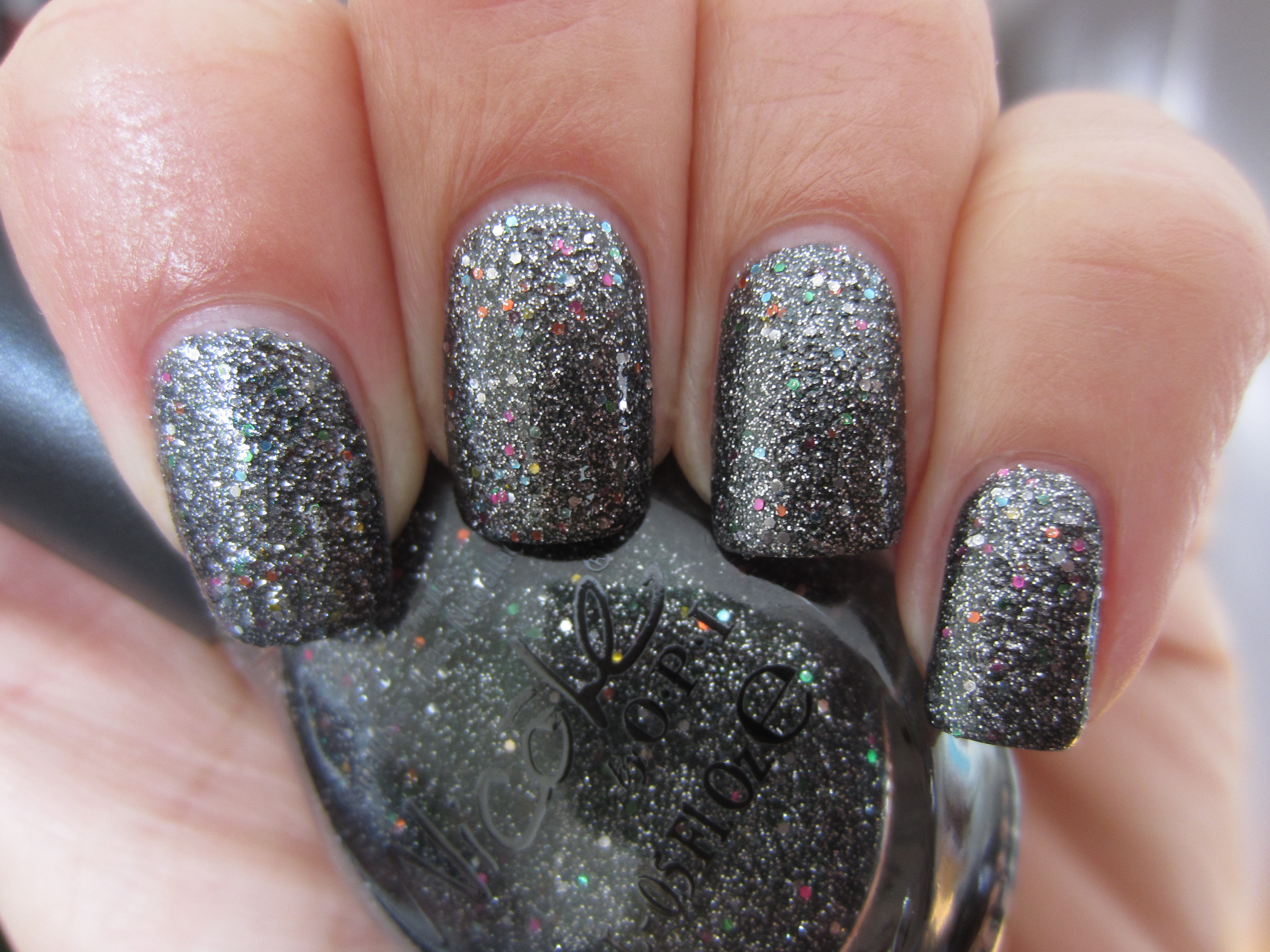Follow Me On Glitter swatch (indirect light)