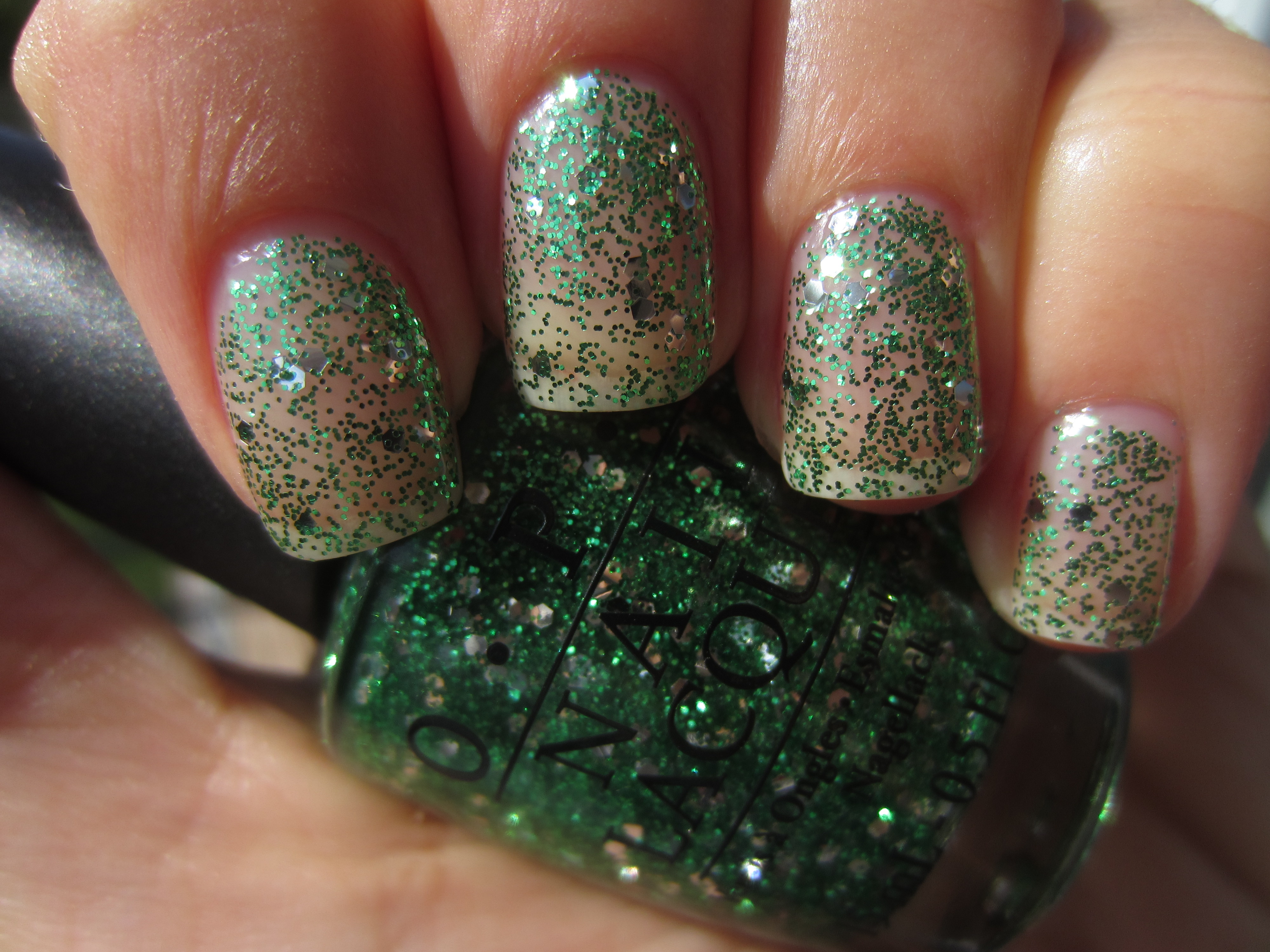 Fresh Frog of Bel Air swatch (sunlight, 2 coats no TC)
