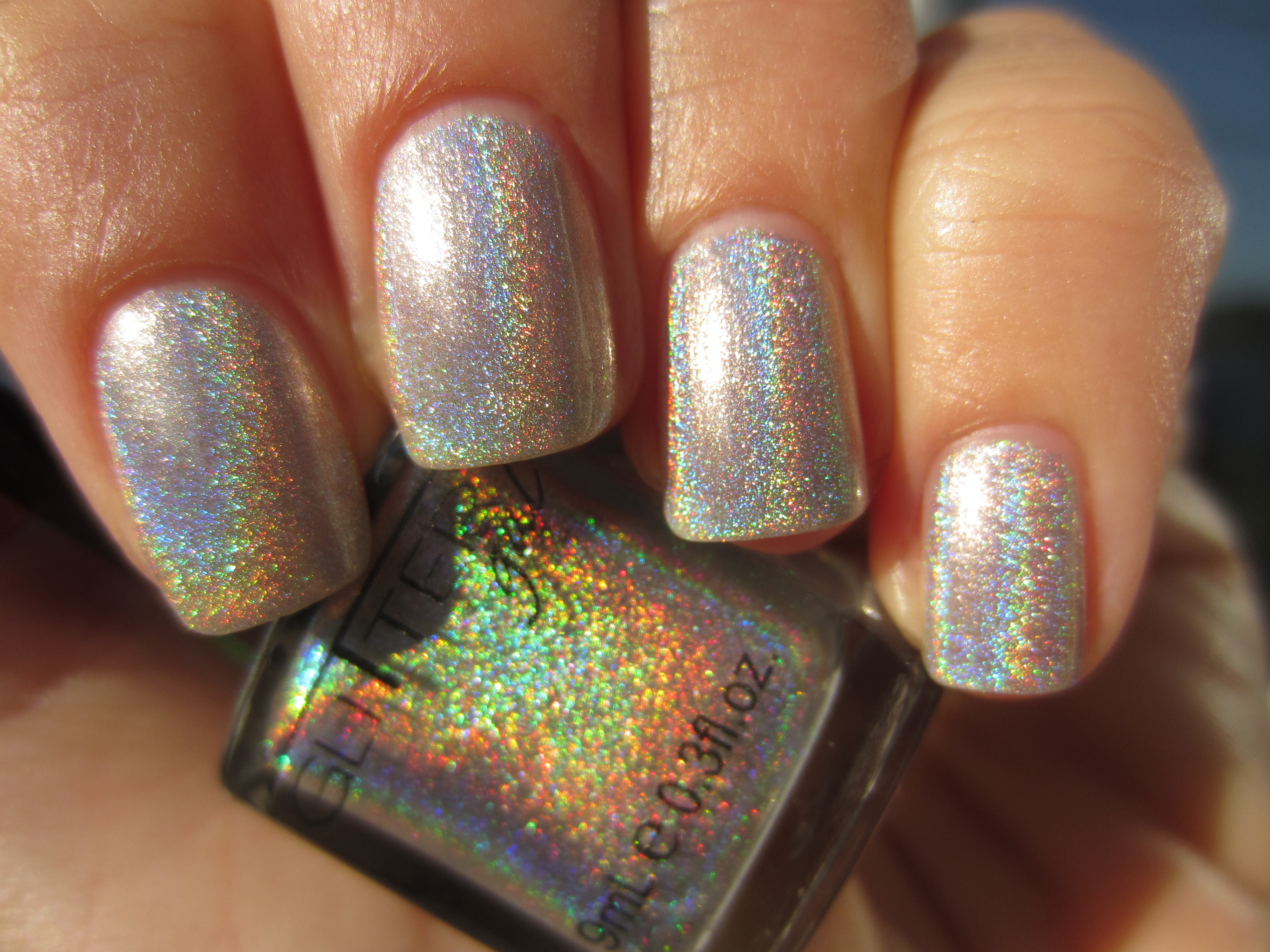 Silver Holo swatch (sunlight, no TC)
