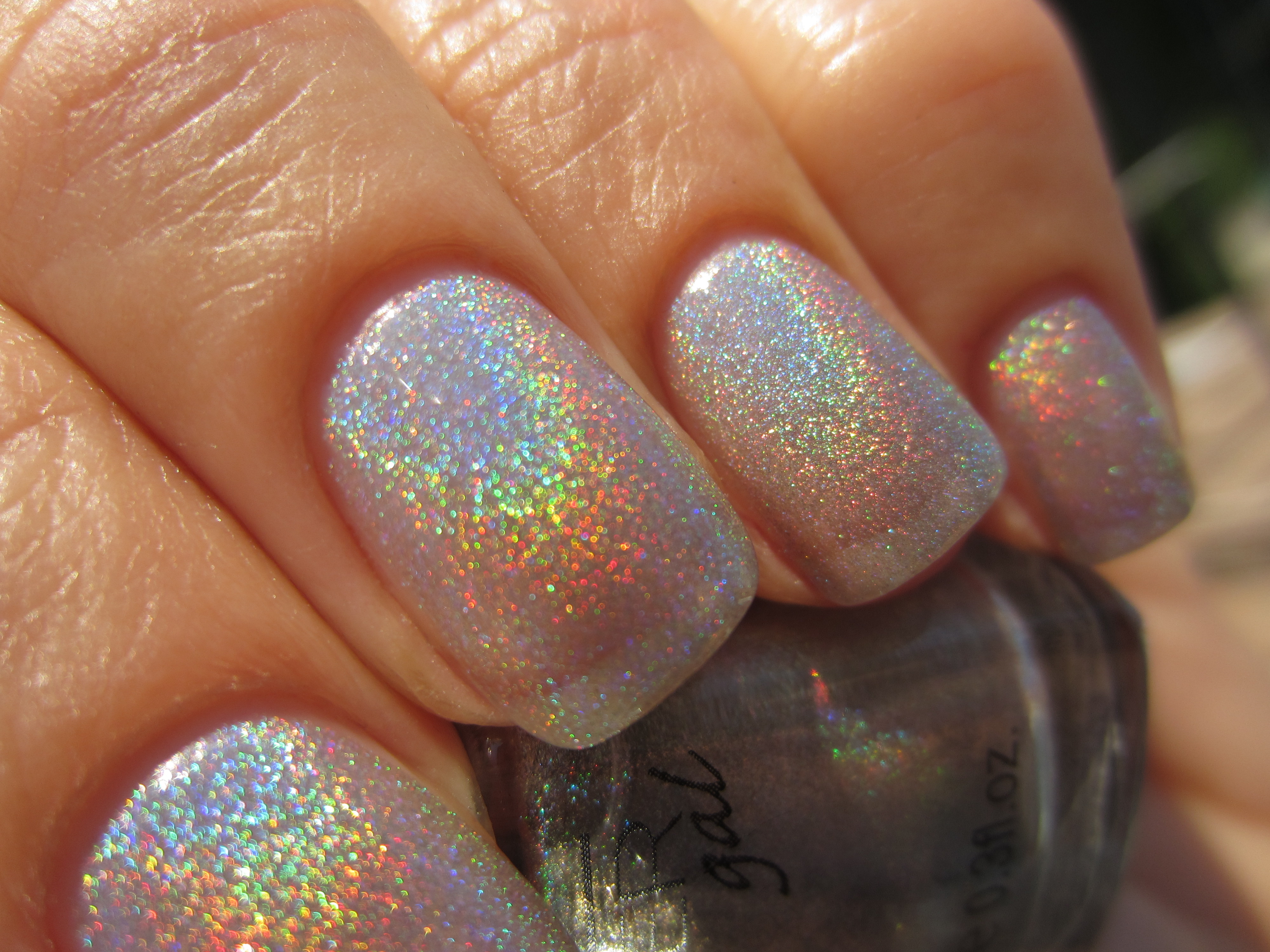 Silver Holo swatch (closeup & TC)