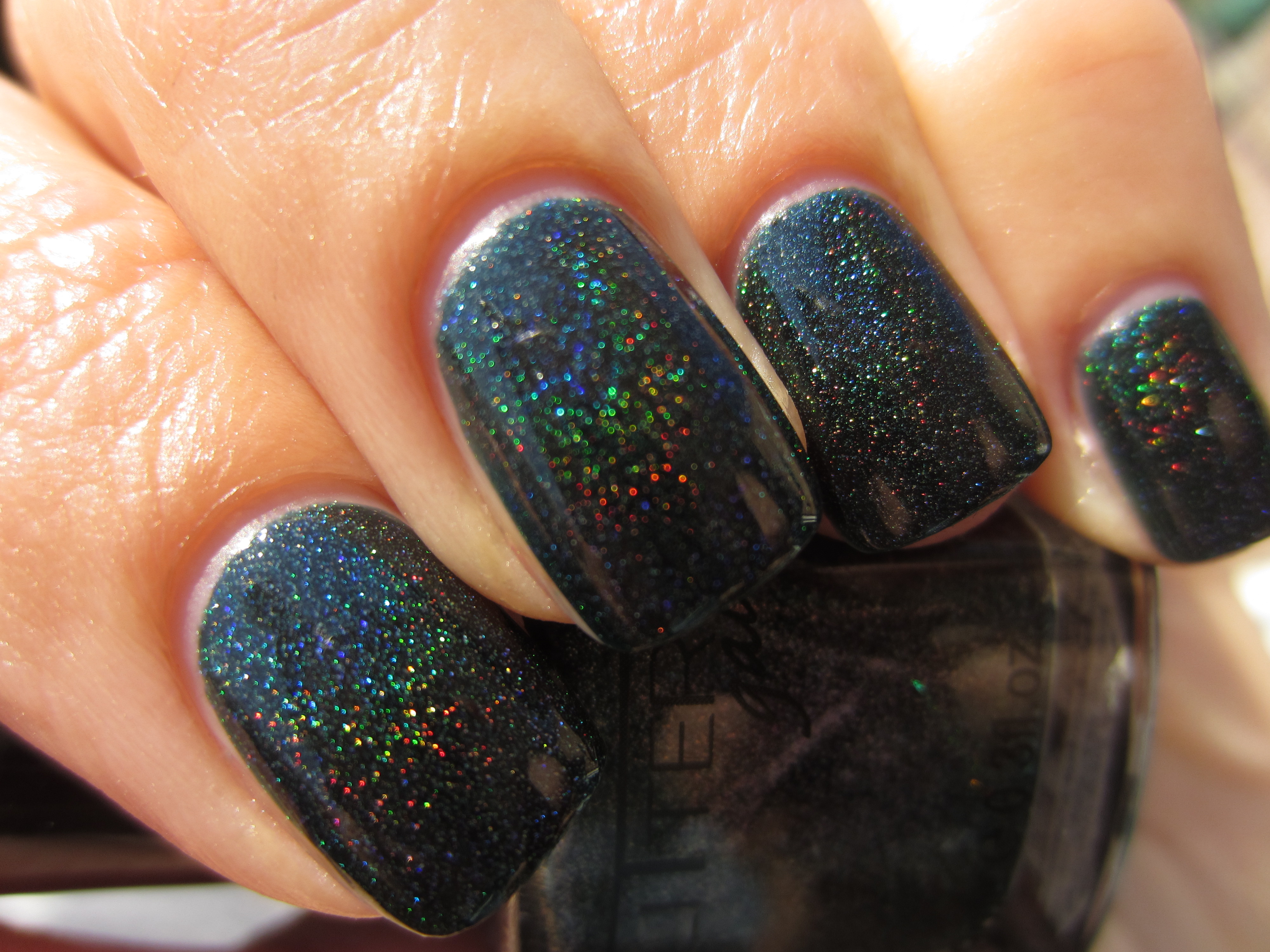Lizard Belly Holo swatch (closeup, no TC)