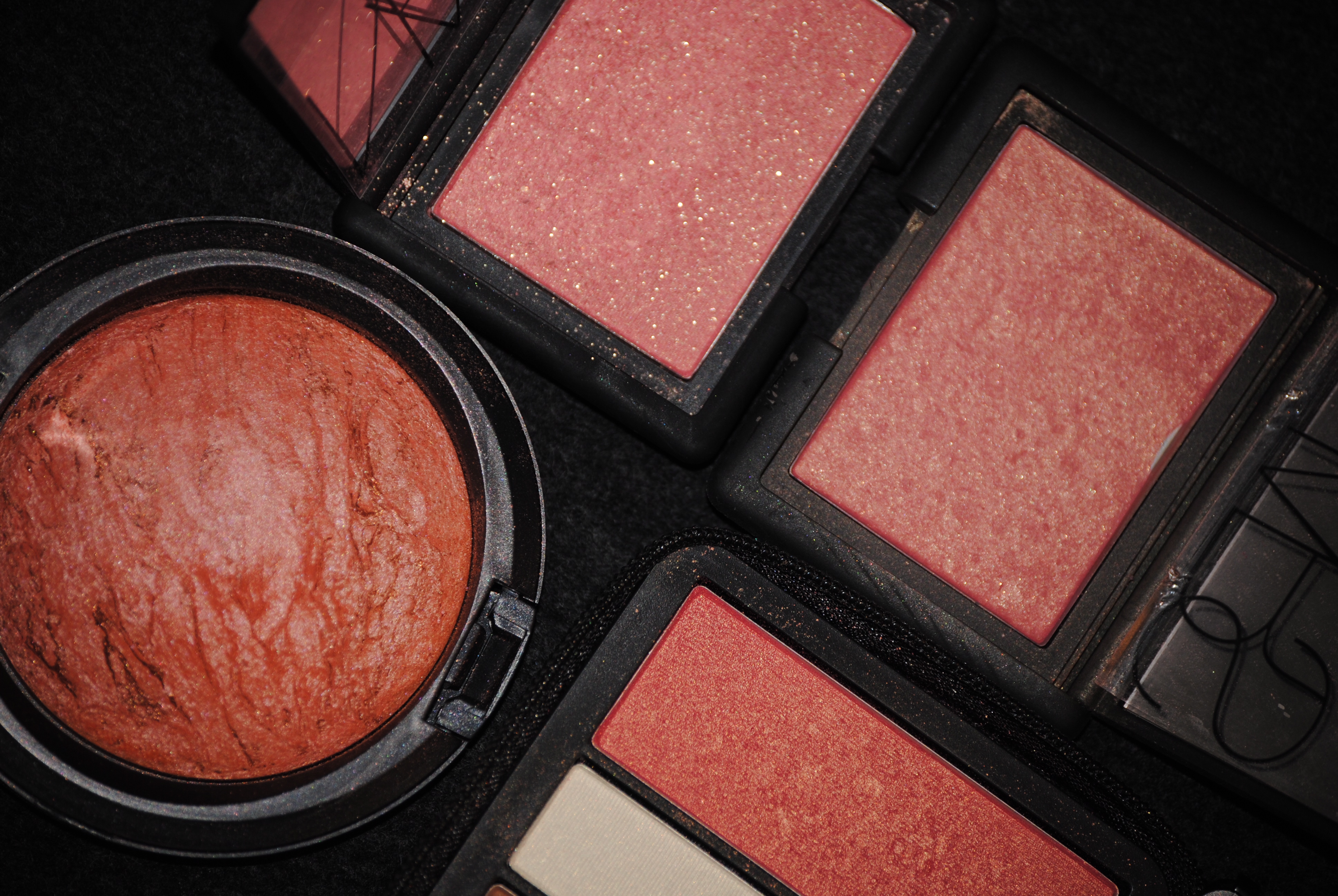 Shimmery Peach blushes