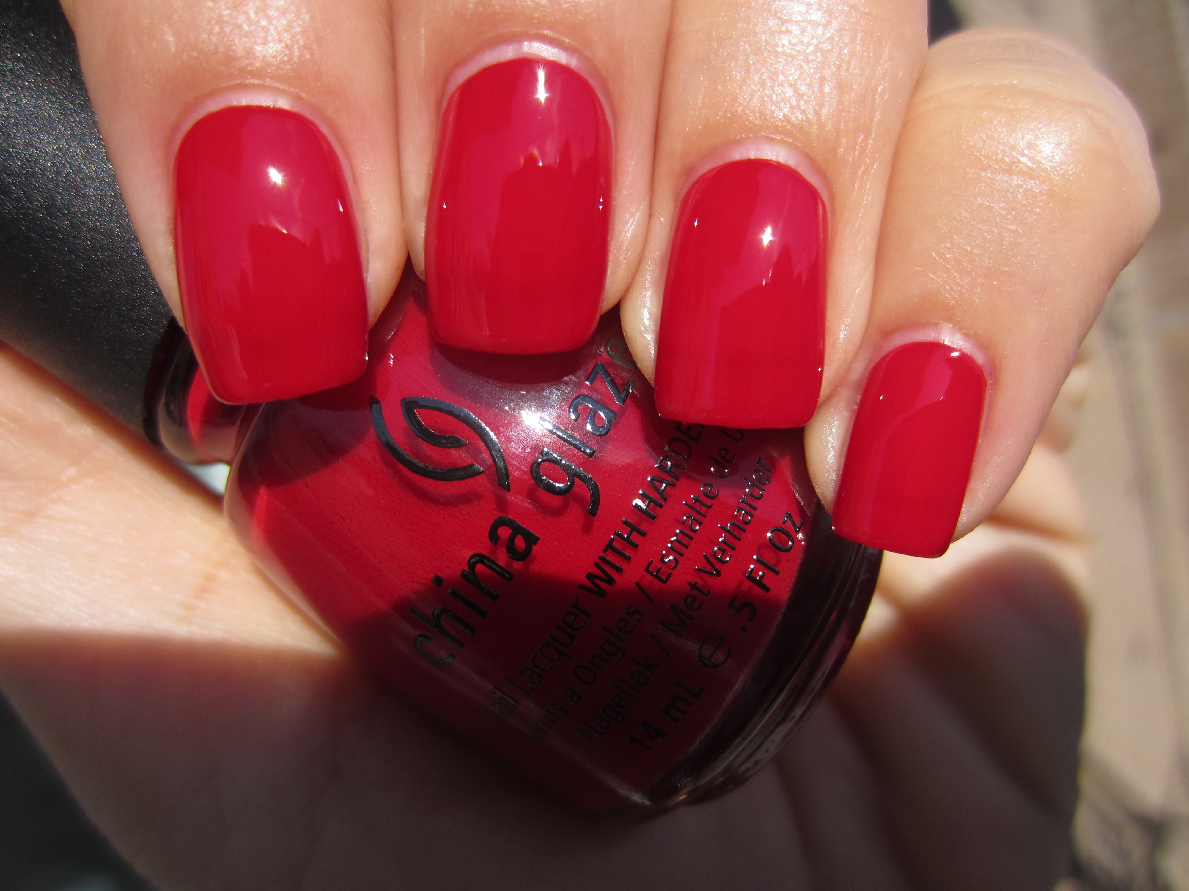 Winter Berry swatch (sunlight)