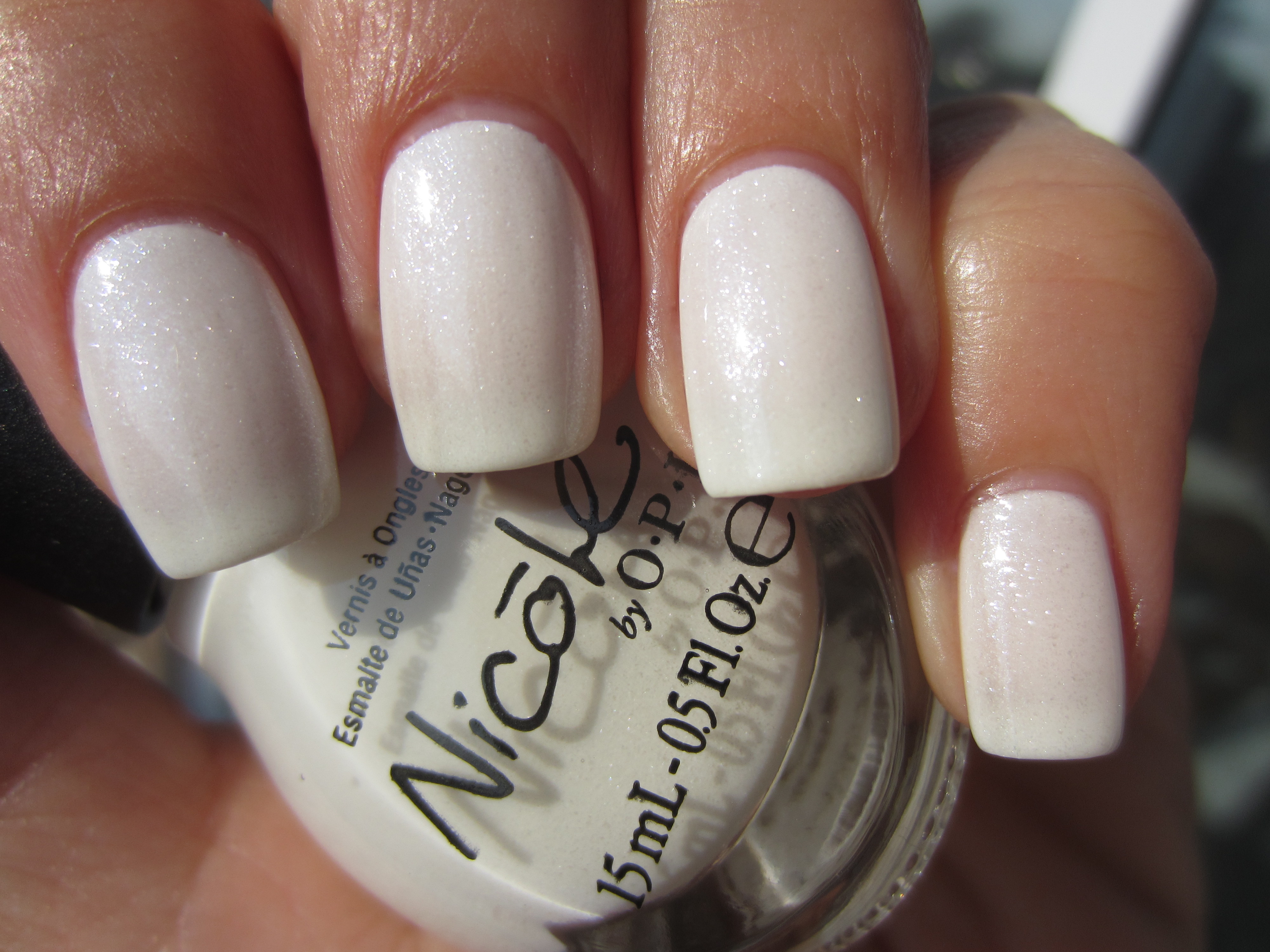 It's All About The Glam swatch (sunlight)