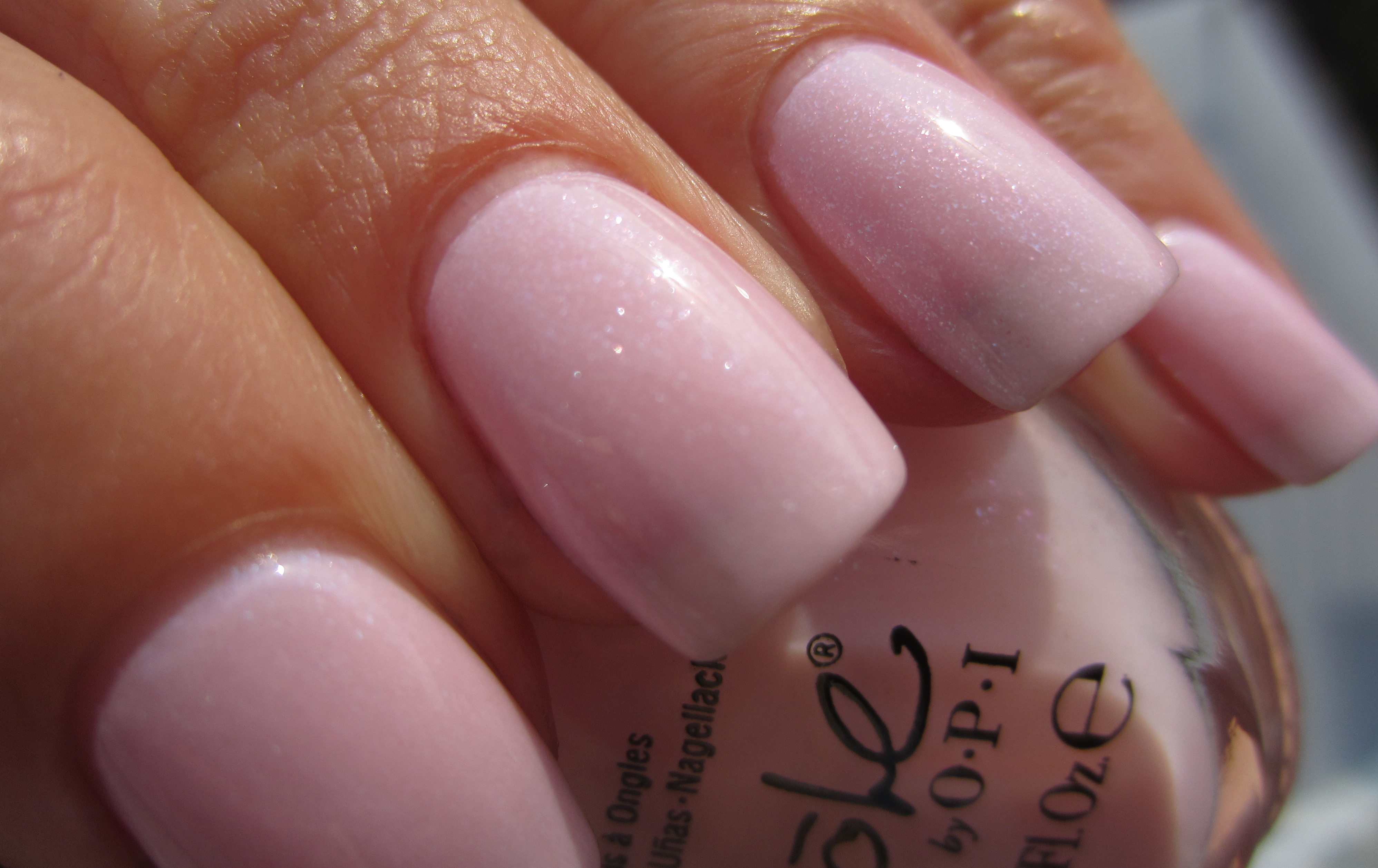 Kim-pletely In Love swatch (closeup)