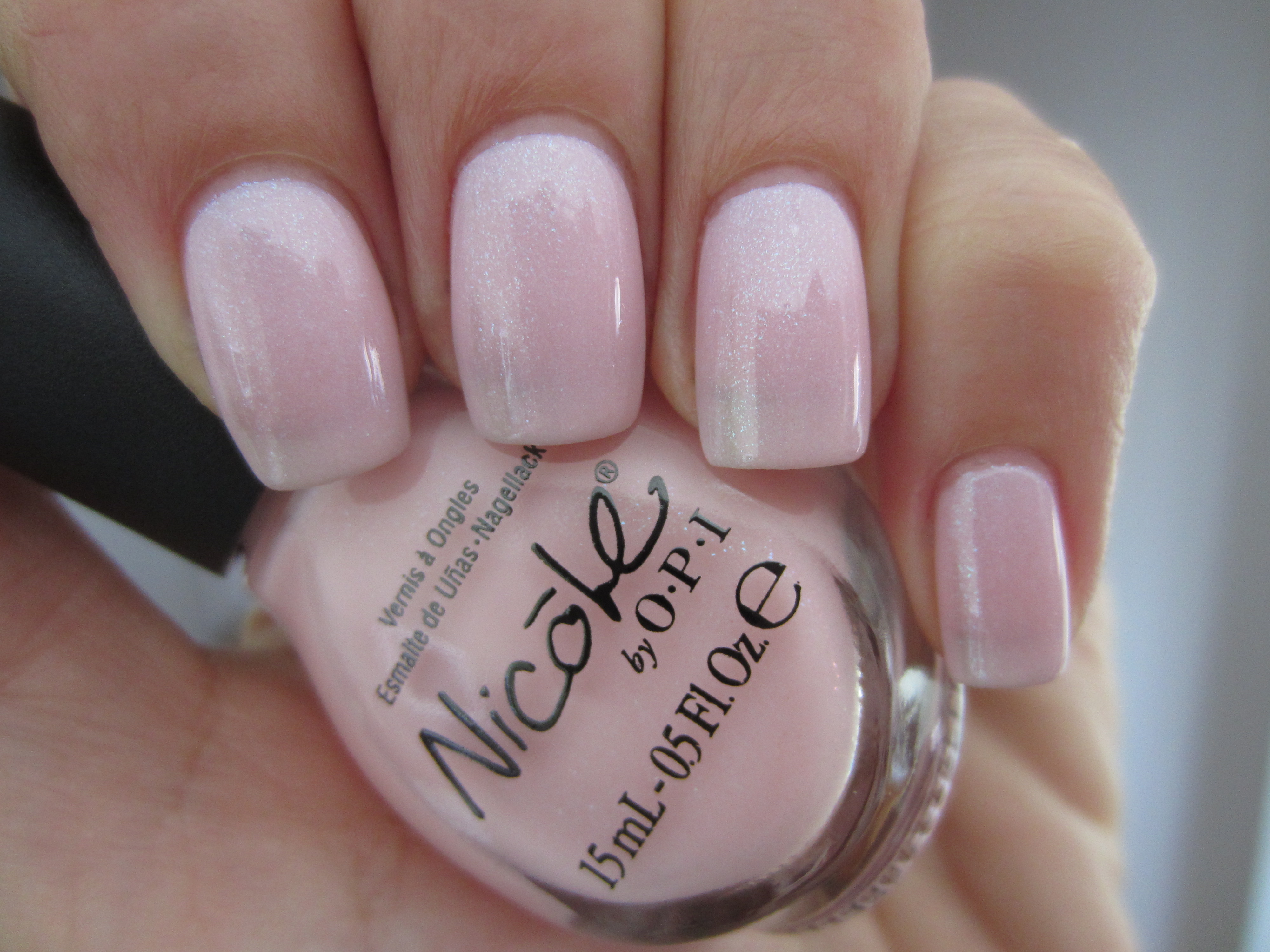 Kim-pletely In Love swatch (indirect light)