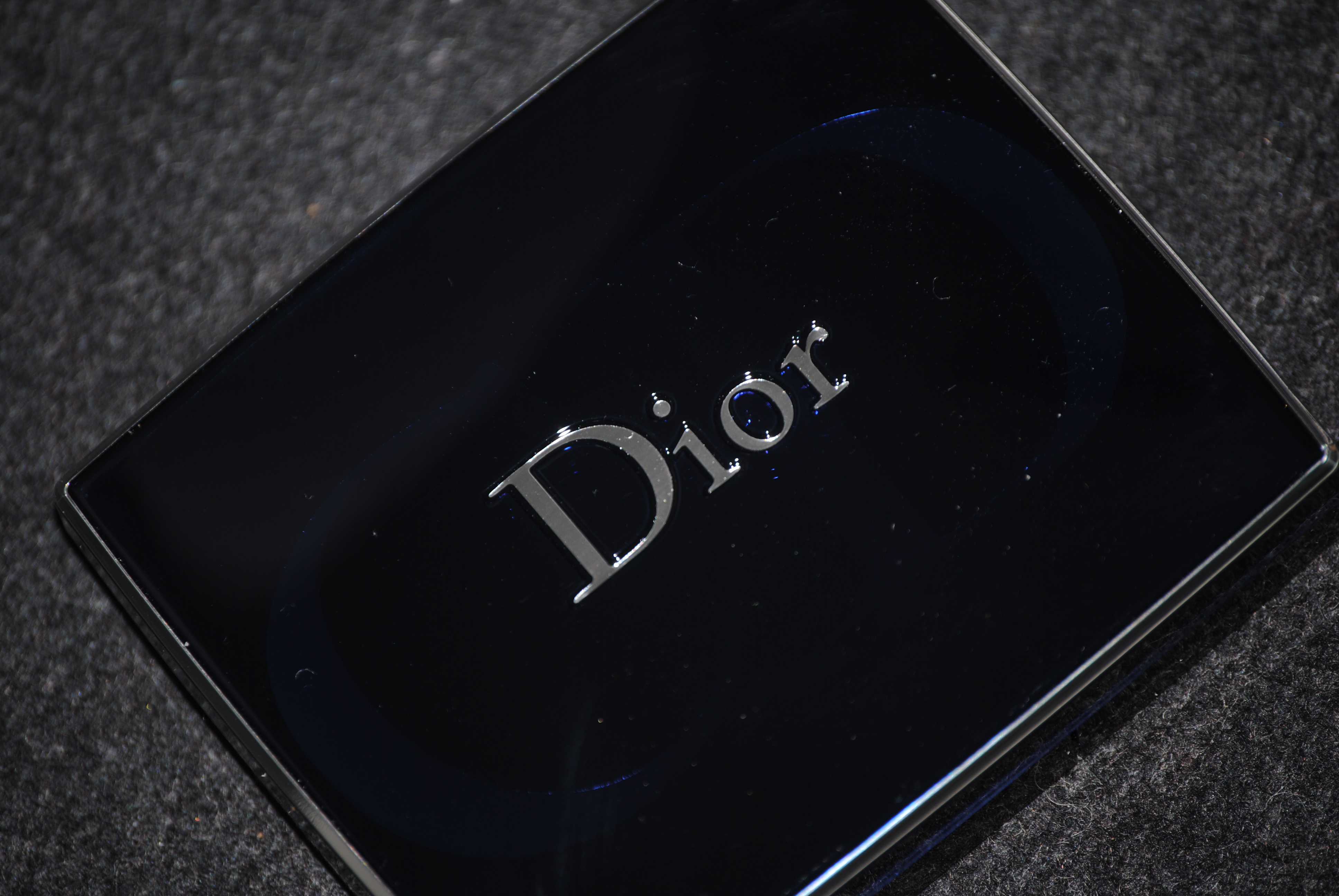 Dior Couture Golds palette (closed compact)