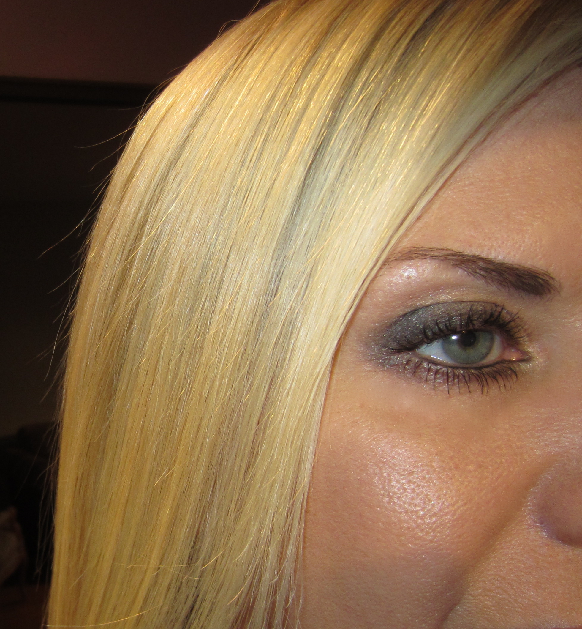 Lumière Scultpée de Chanel (highlighter look)