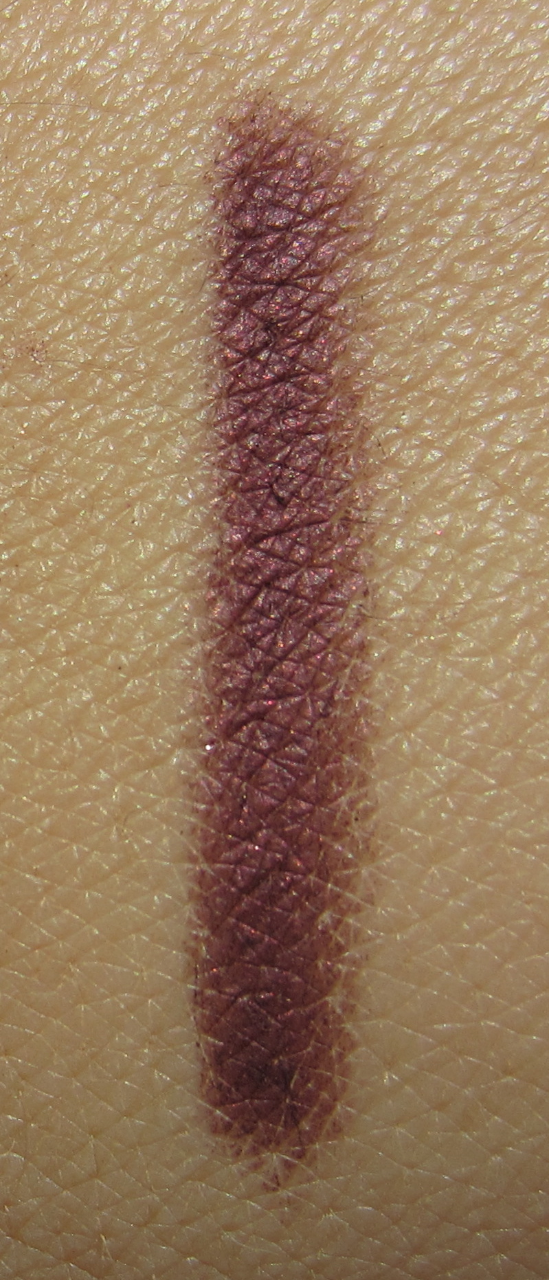 Grenat swatch (sunlight)