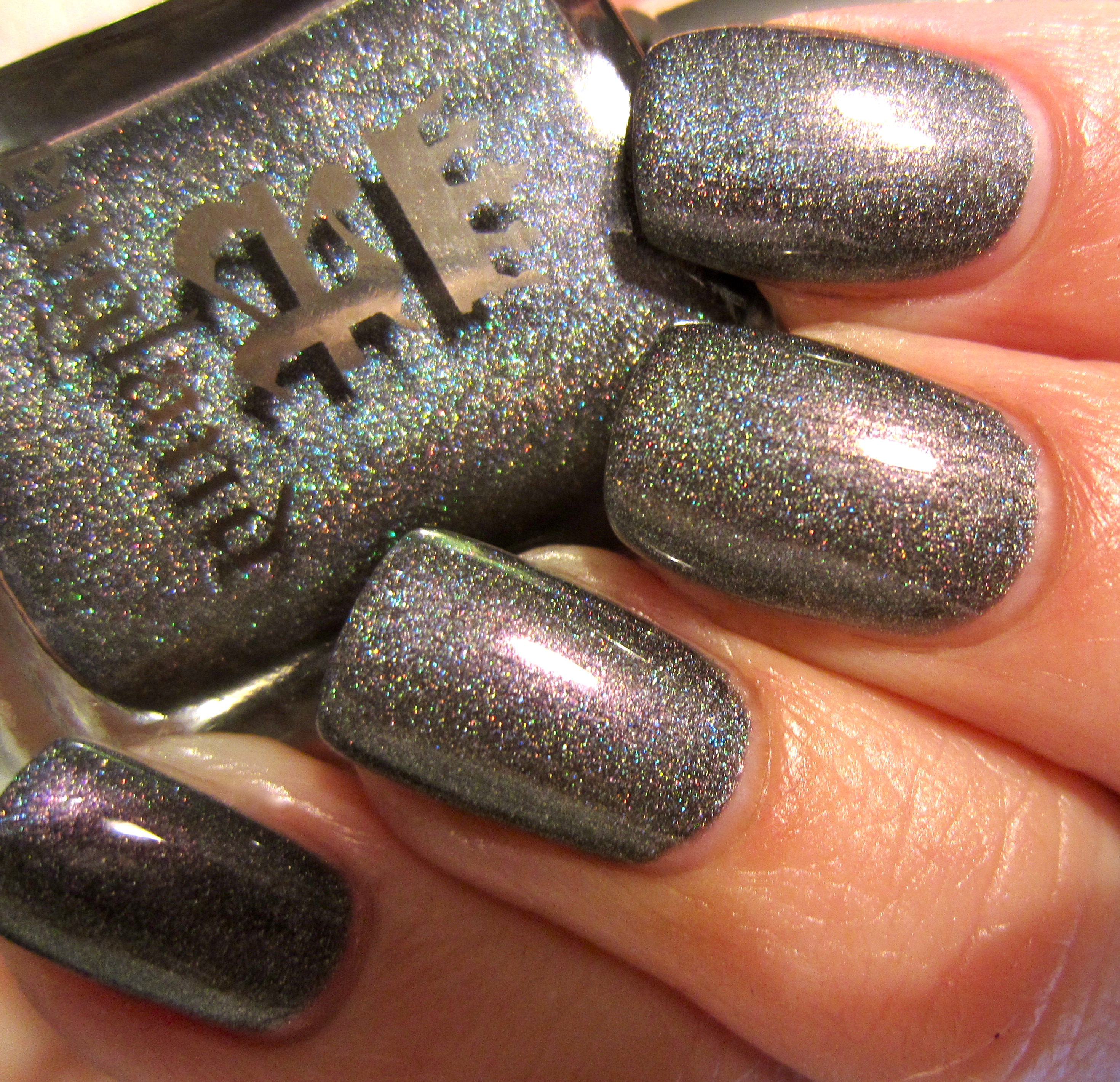 Ascalon swatch (closeup - indoors)