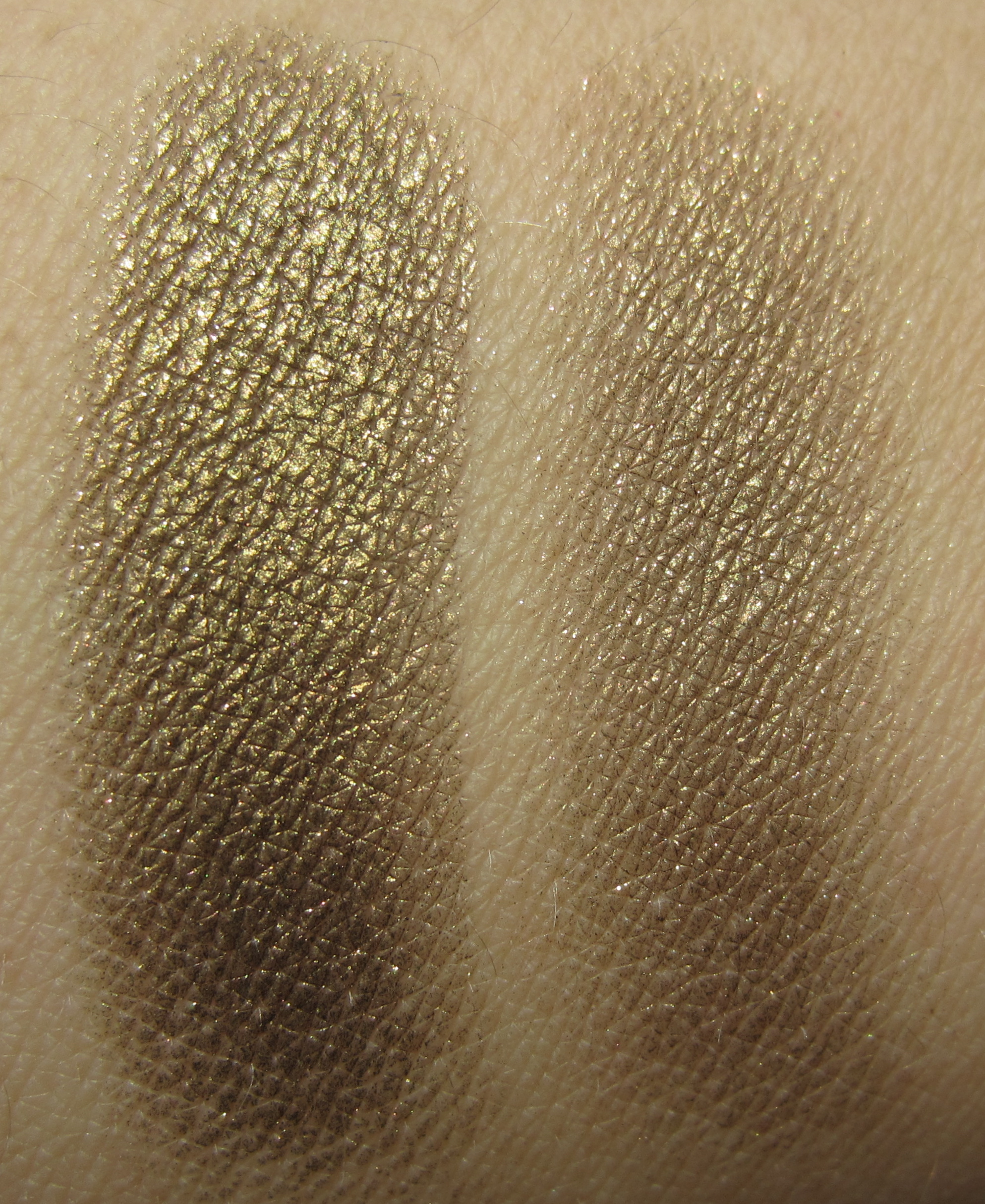 Bronze Divine swatch (sunlight)