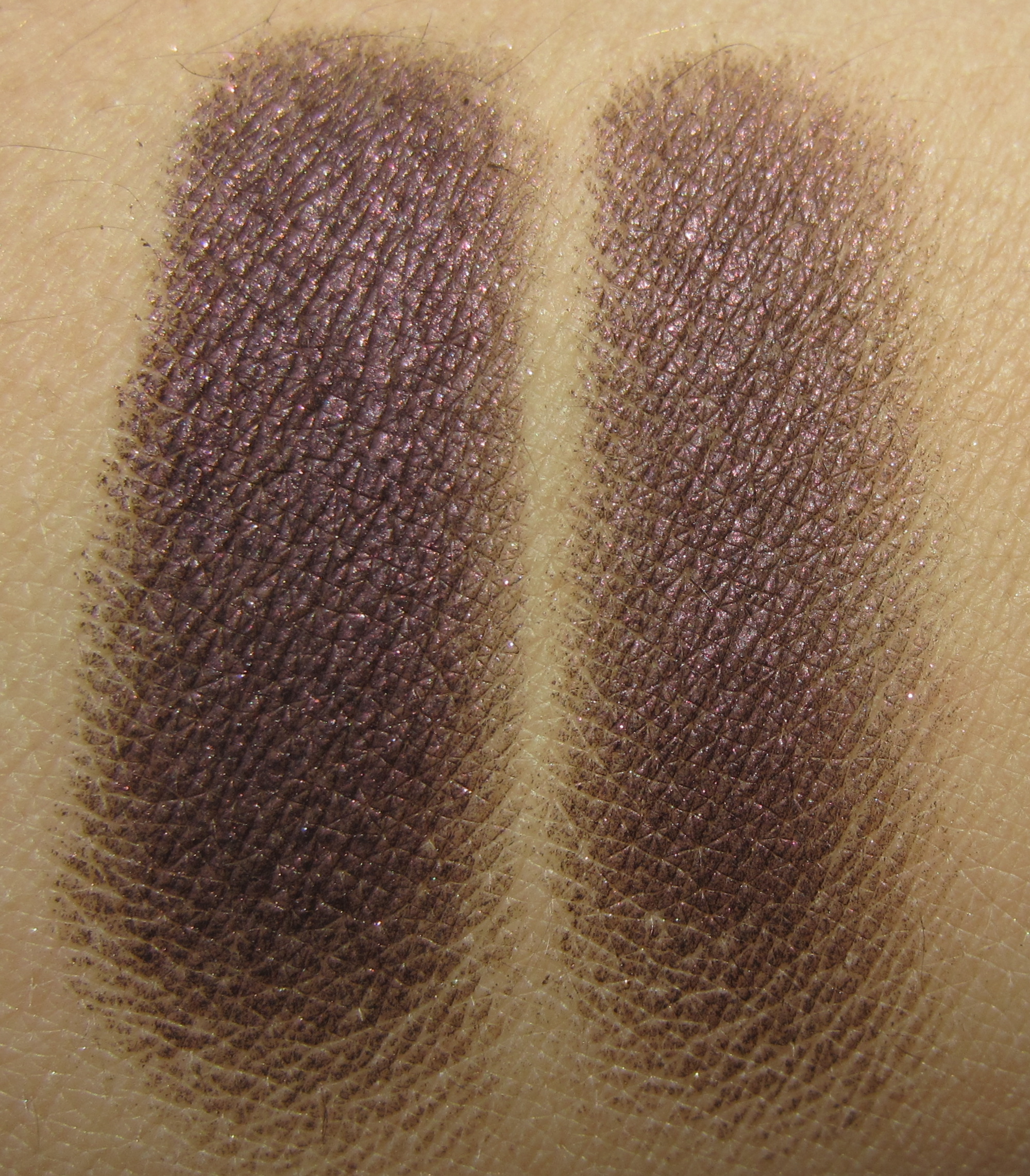 Burning Black swatch (sunlight)