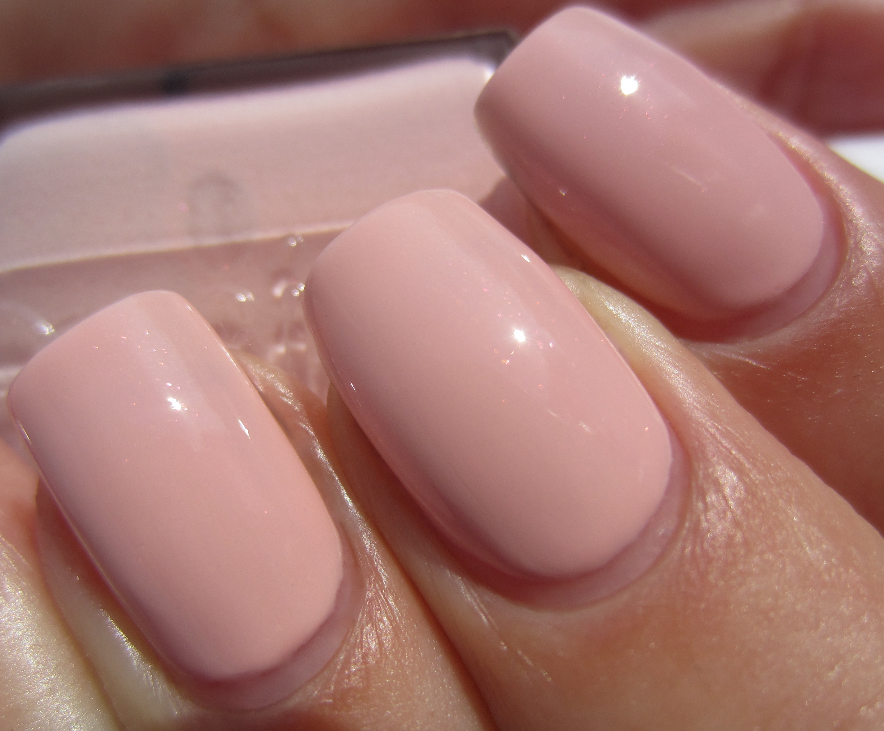 Like To Be Bad swatch (closeup)