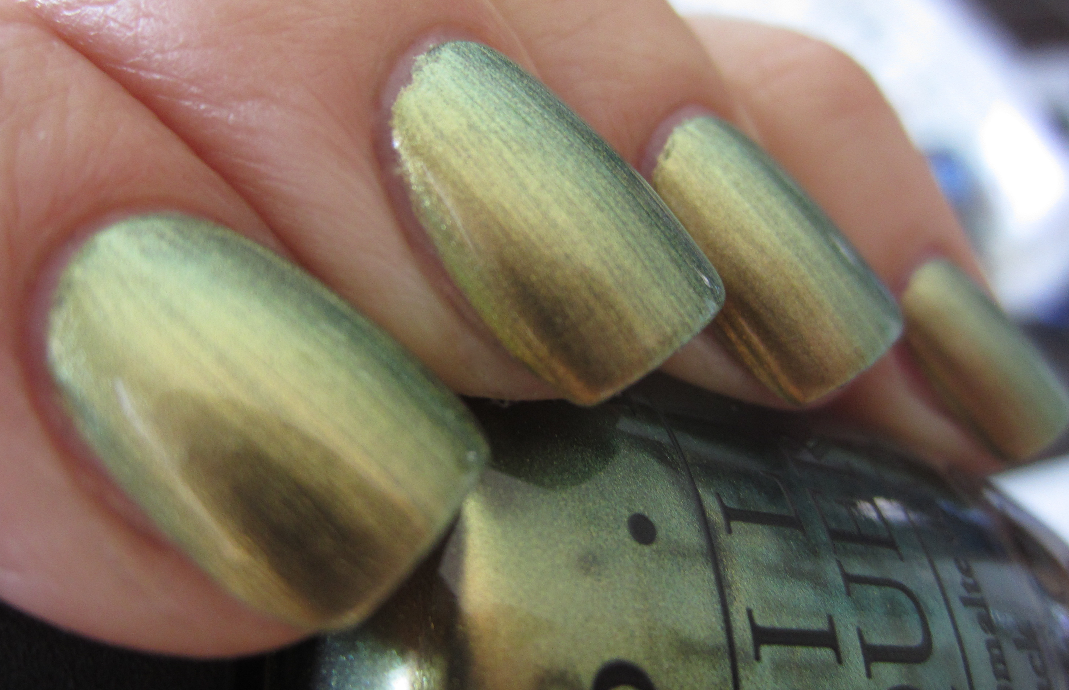 Just Spotted the Lizard swatch (gold angle)