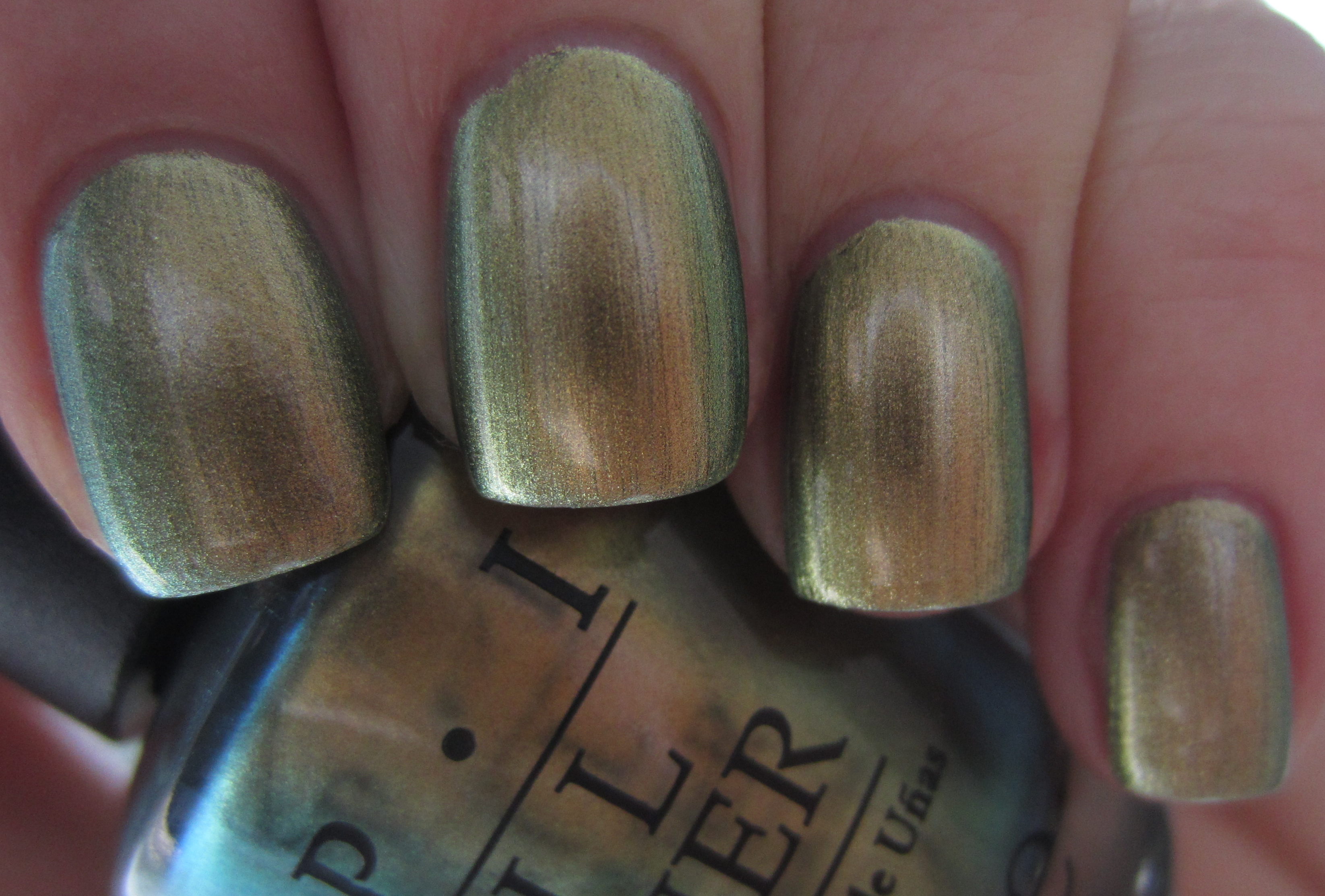 Just Spotted vs Peridot swatch (backlit)