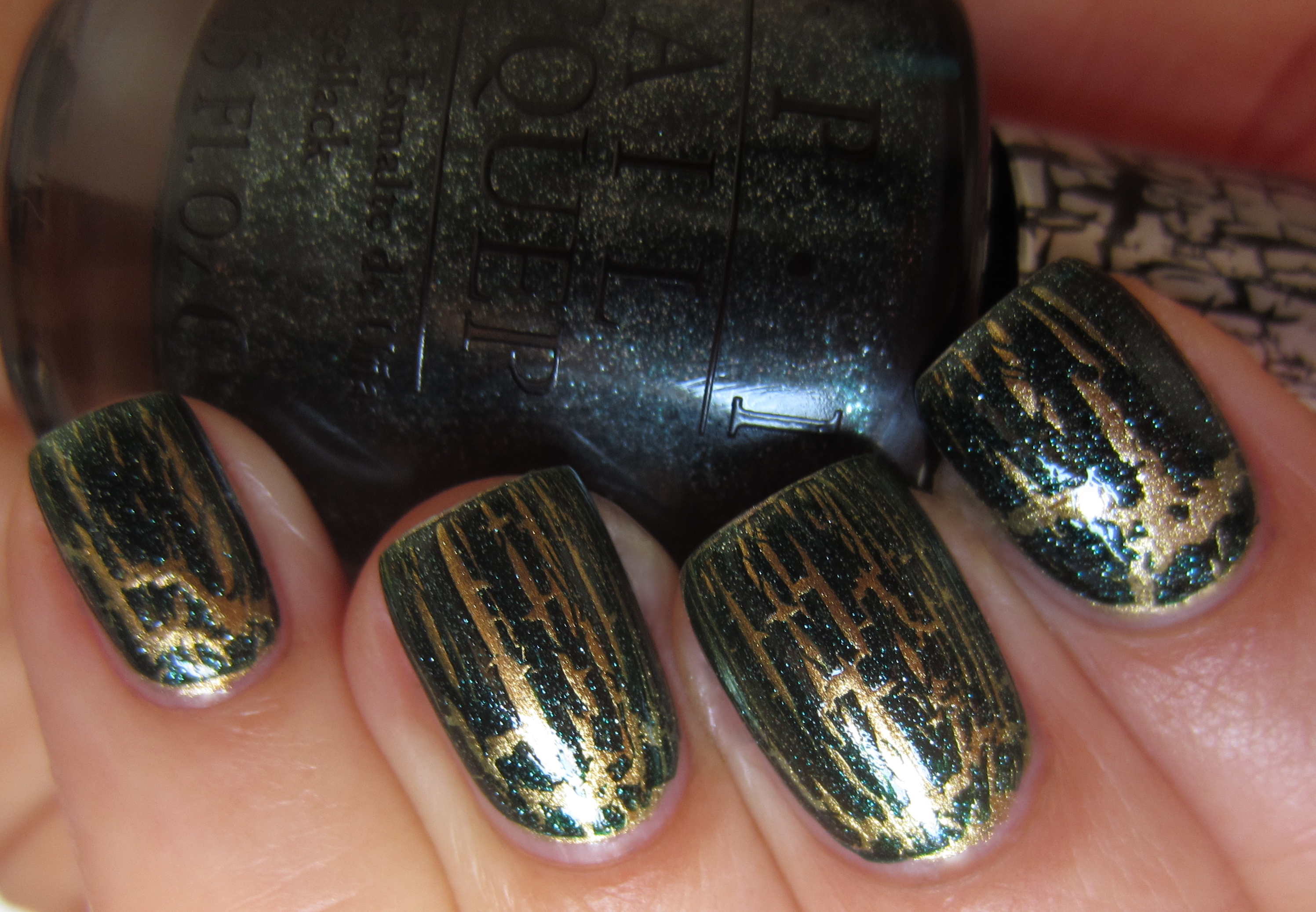 Just Spotted & Peridot with Shatter swatch (indoors)