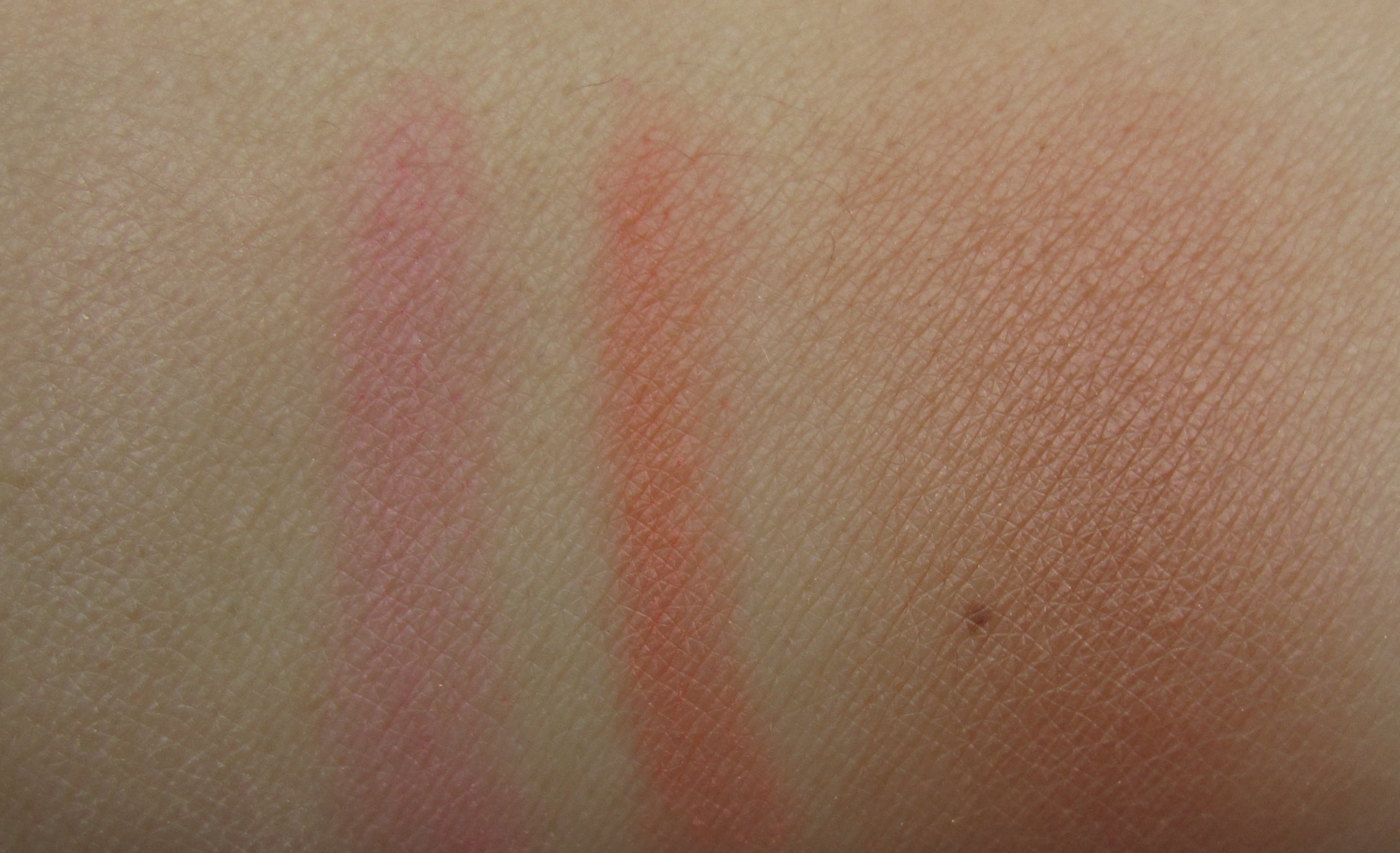 Guerlain Terra Azzurra swatch (indoors)