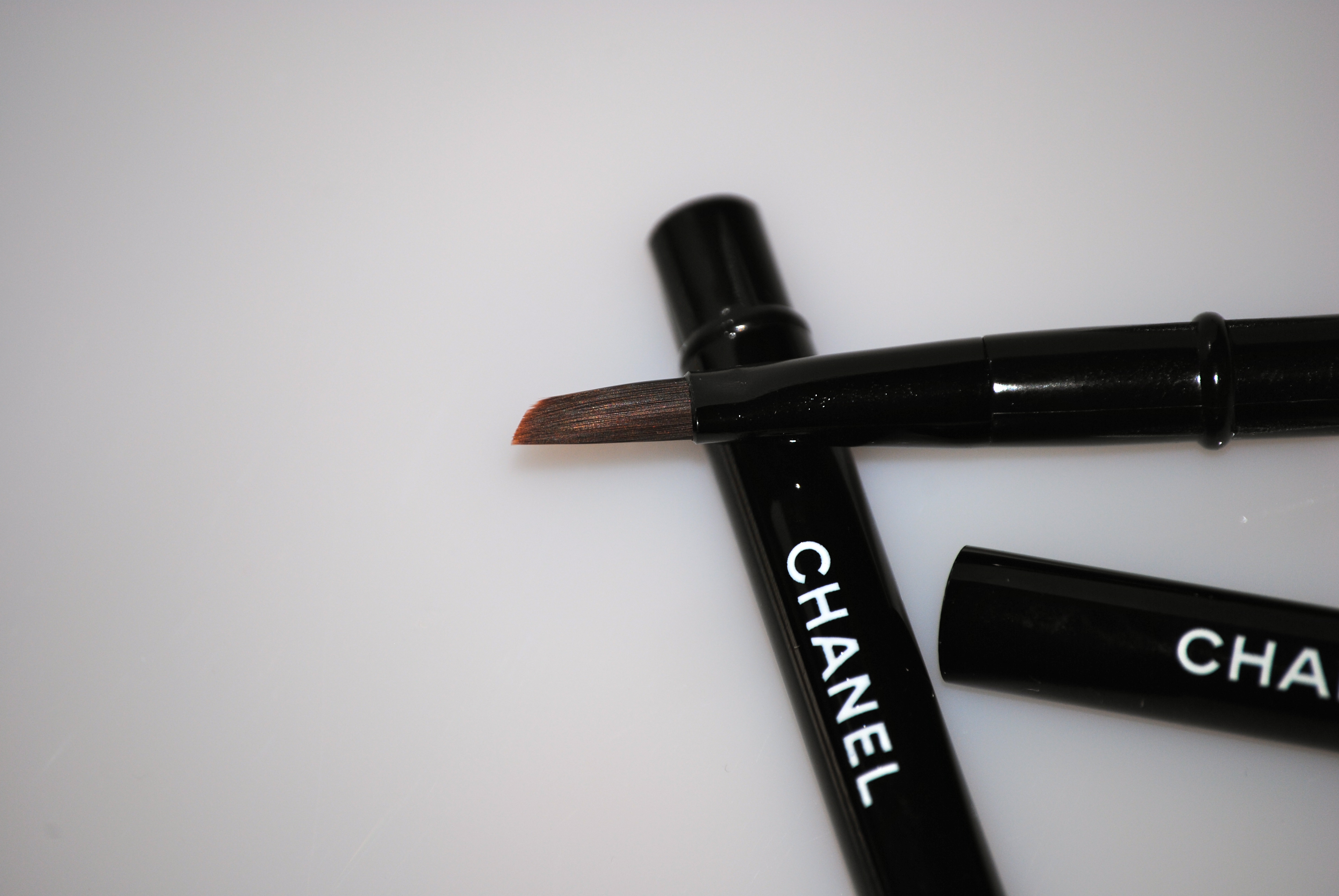 Chanel Illusion d'Ombre brushes