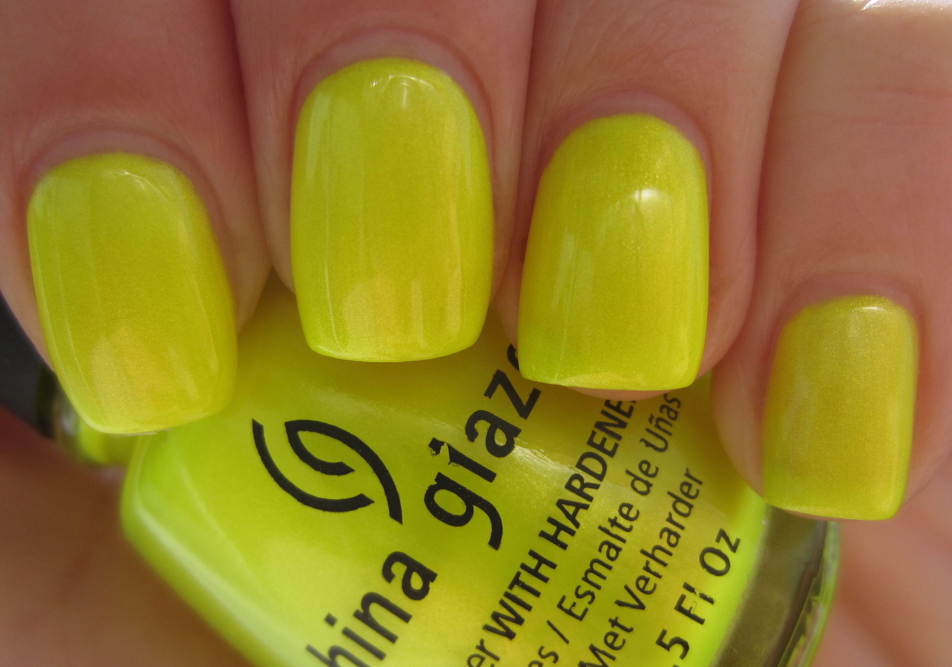 Sun-Kissed swatch (backlit)