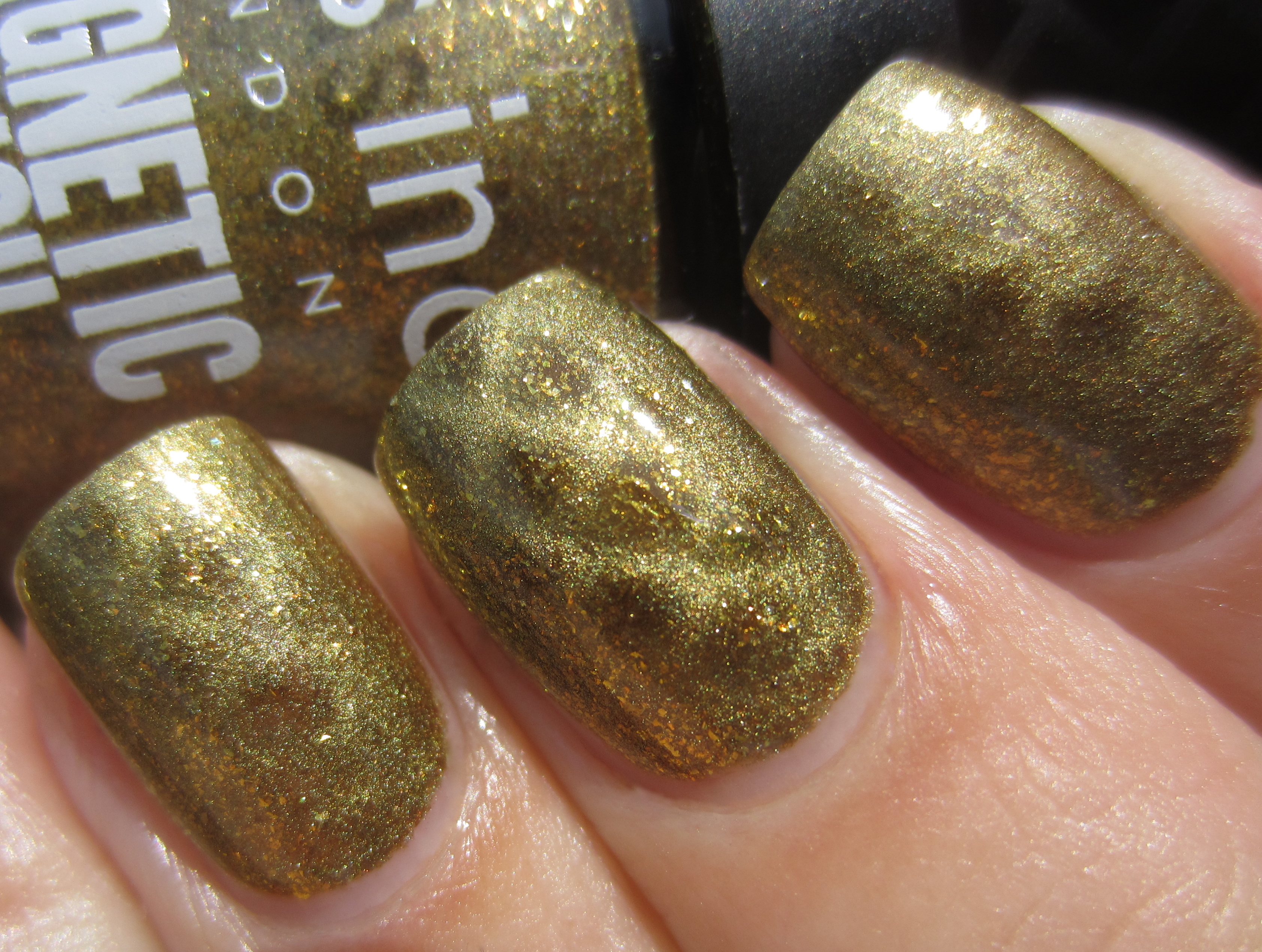 Piccadilly swatch (macro)