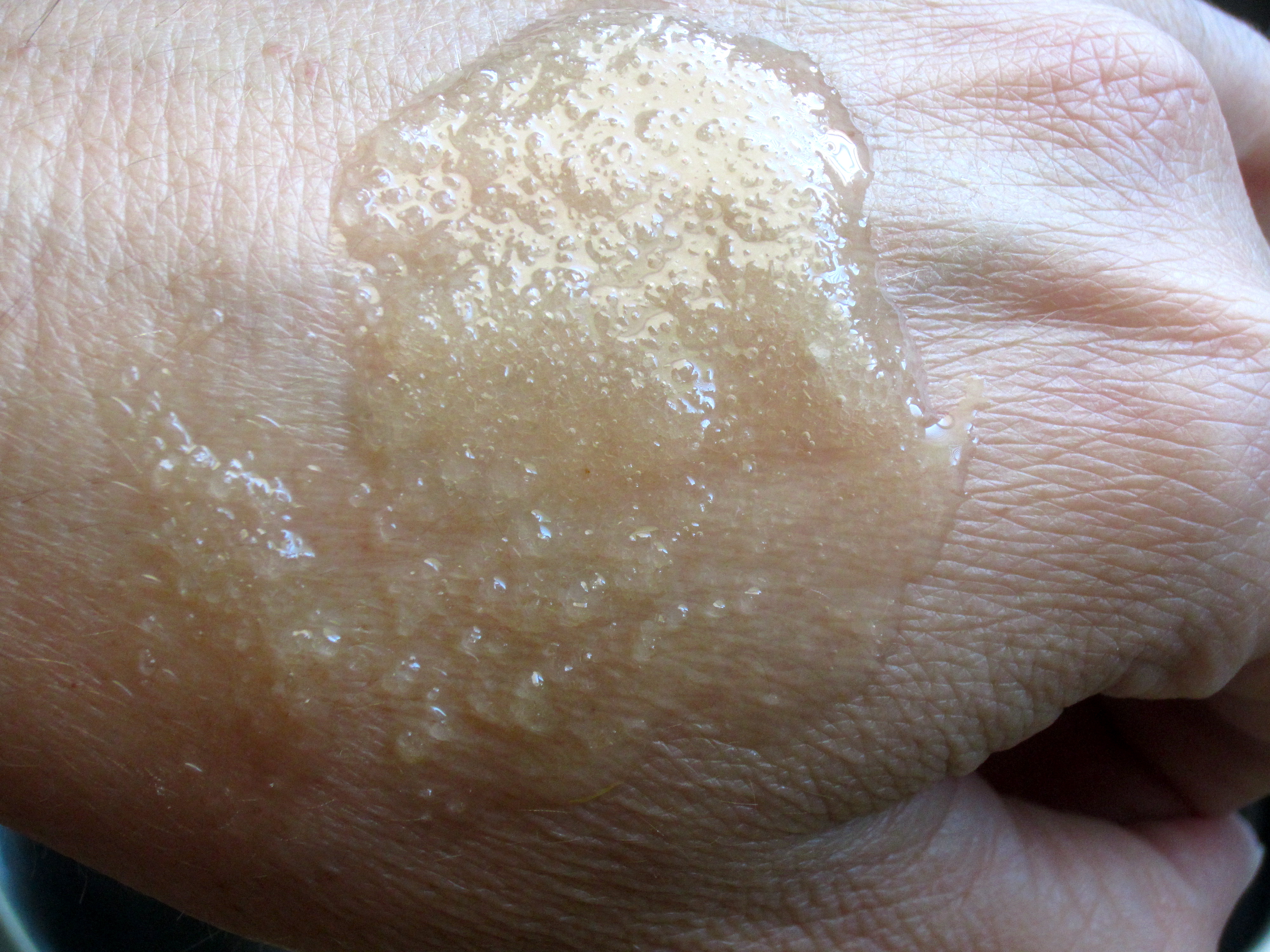 L'Occitane One Minute Hand Scrub swatch (sample)