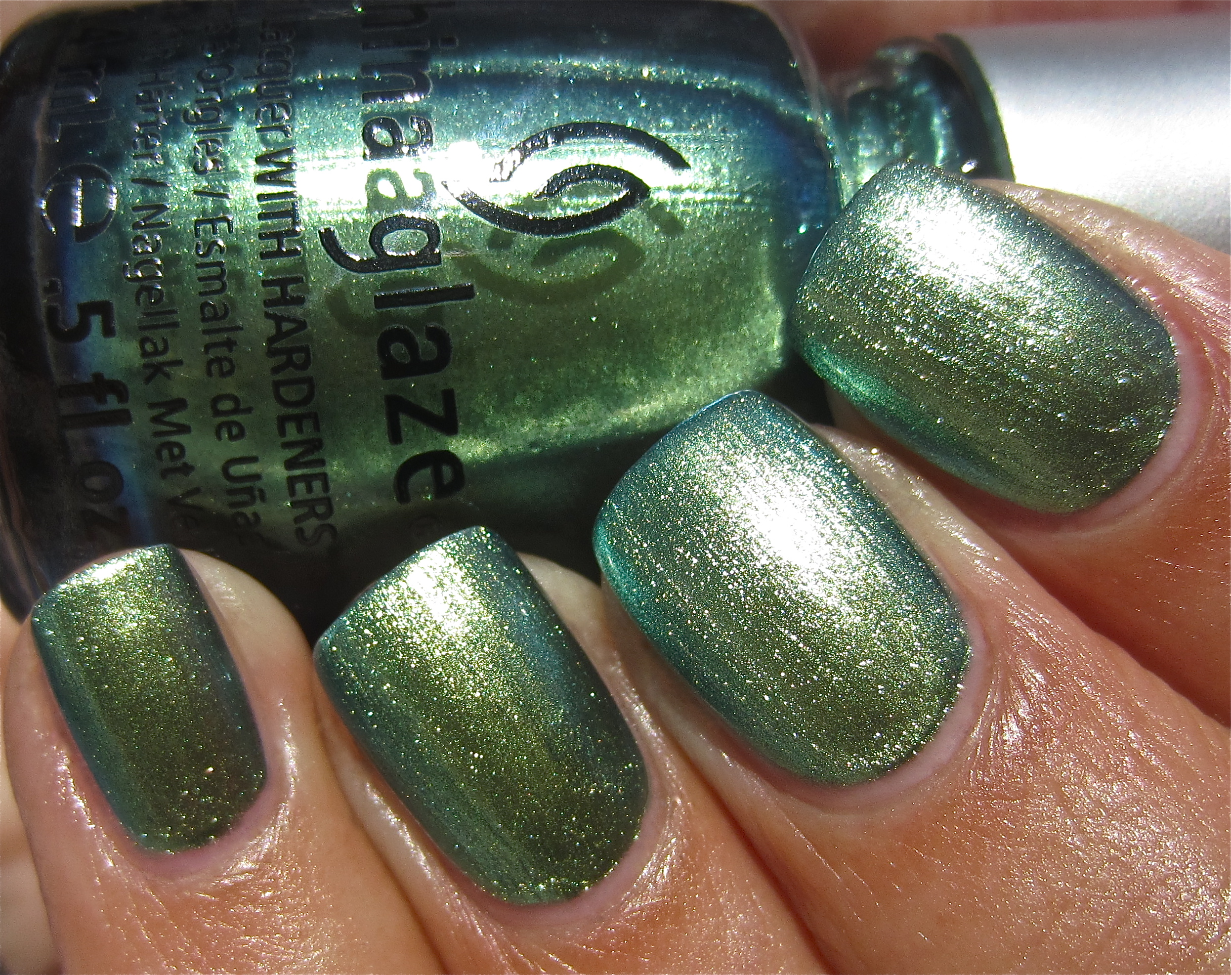 CG Unpredictable swatch (sunlight)