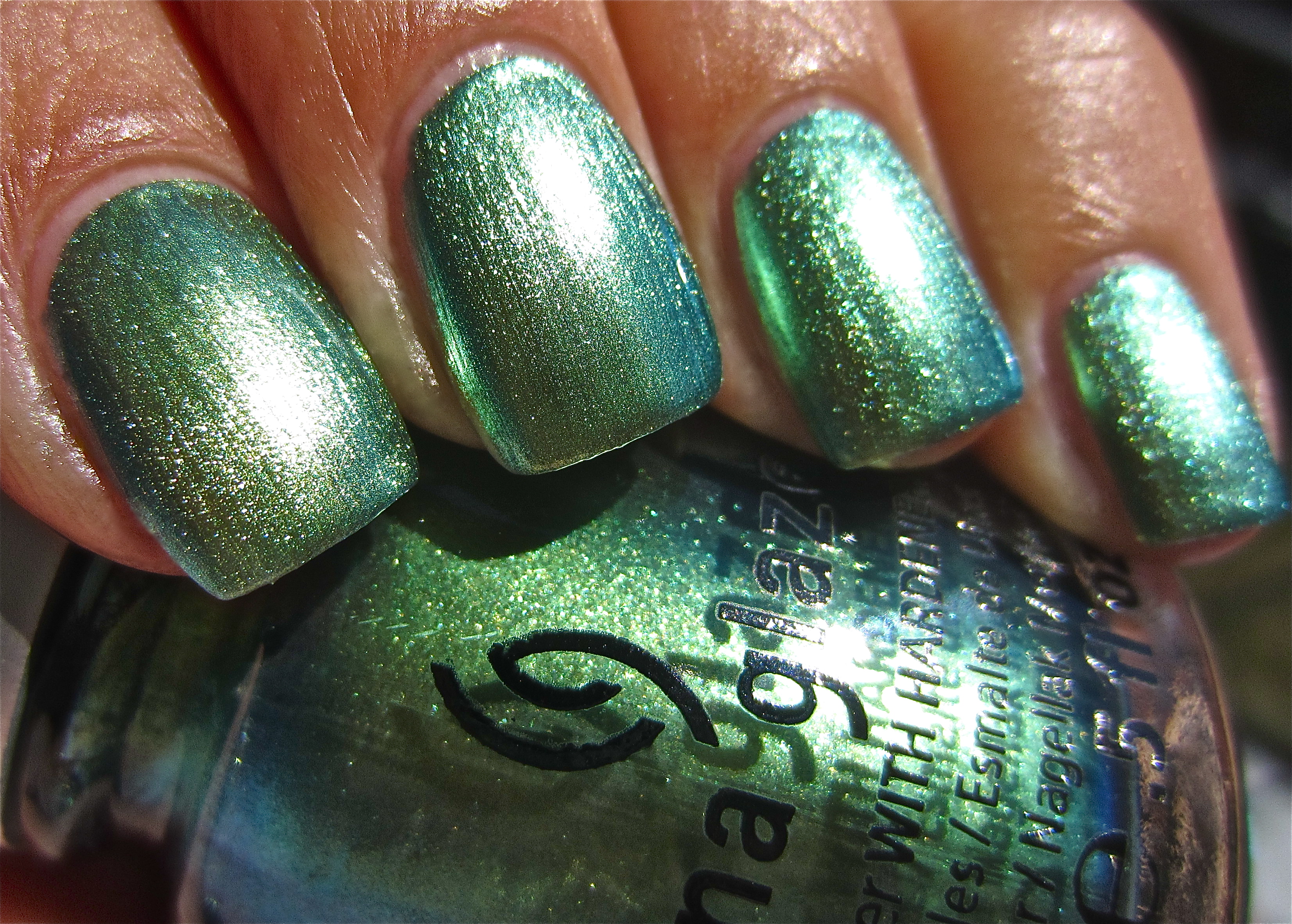 CG Unpredictable swatch (angle)