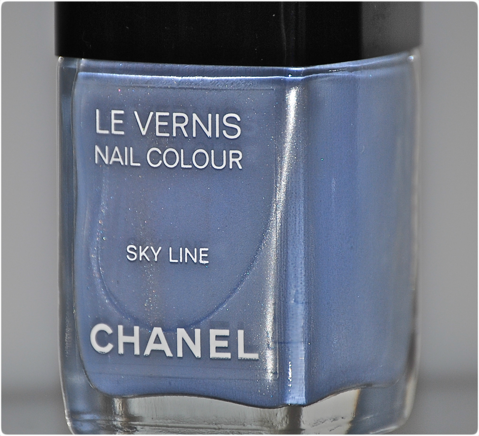 Chanel Sky Line (macro)