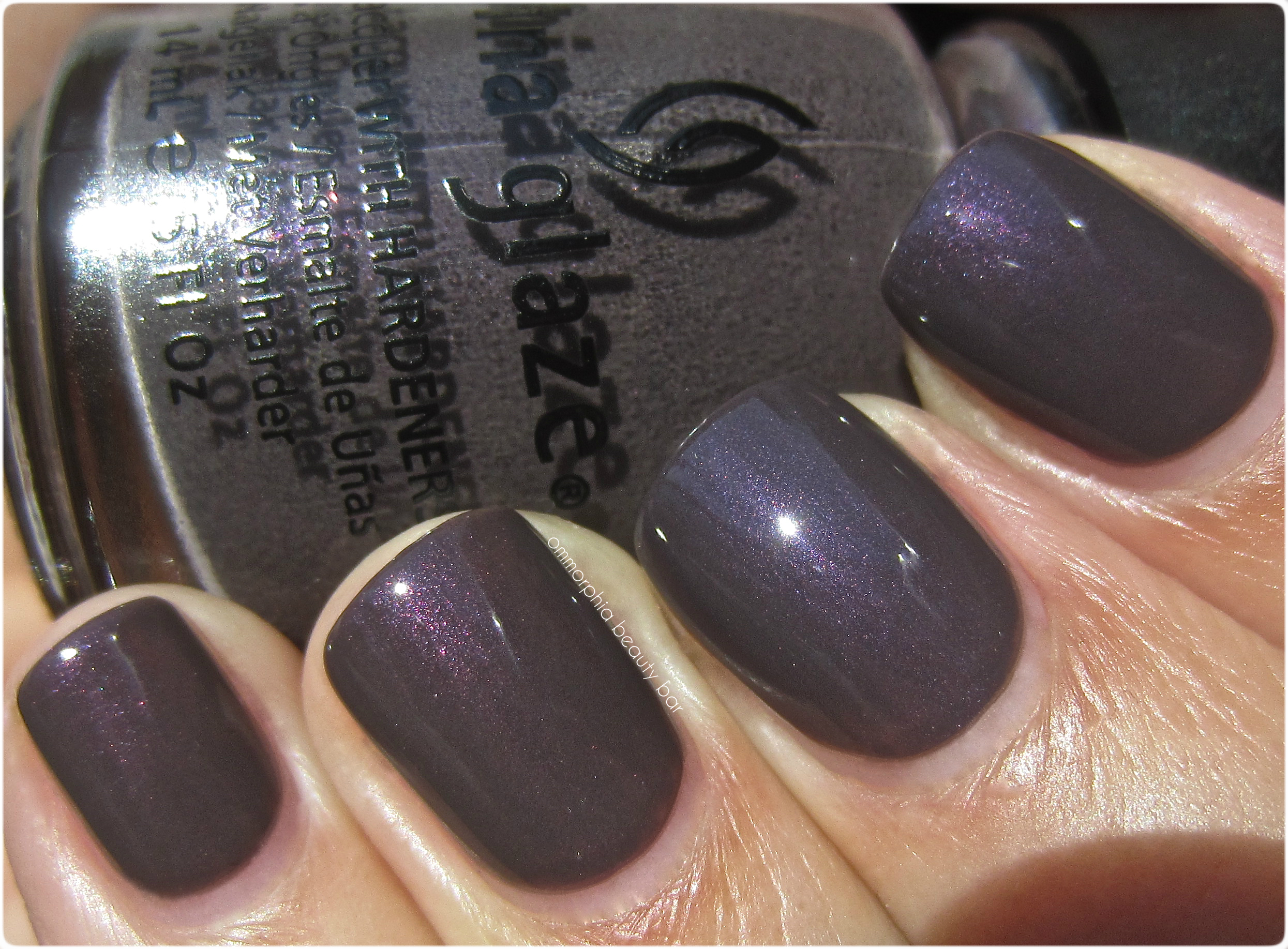 CG Jungle Queen vs Paradoxal swatch