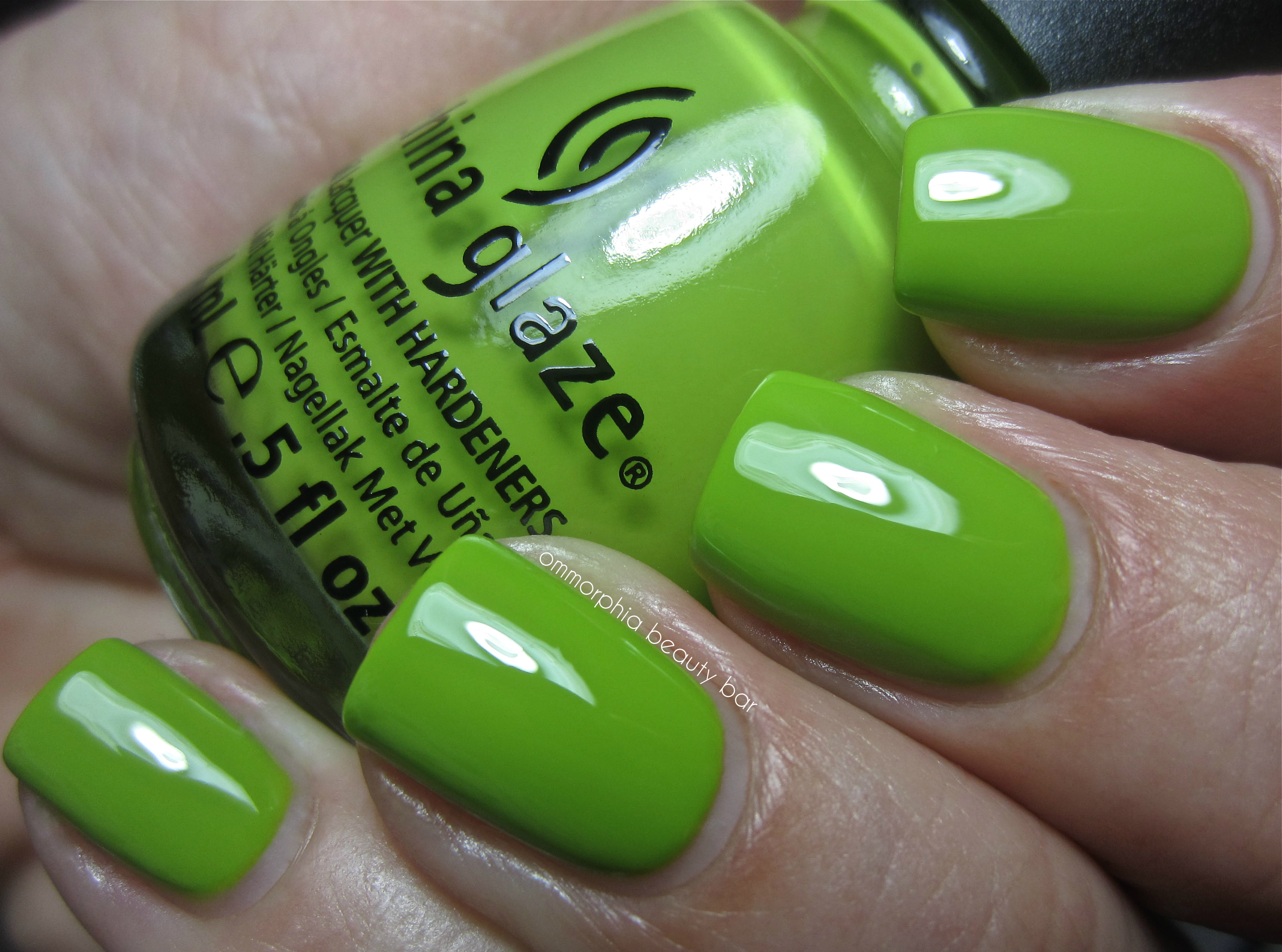 CG Def Defying swatch