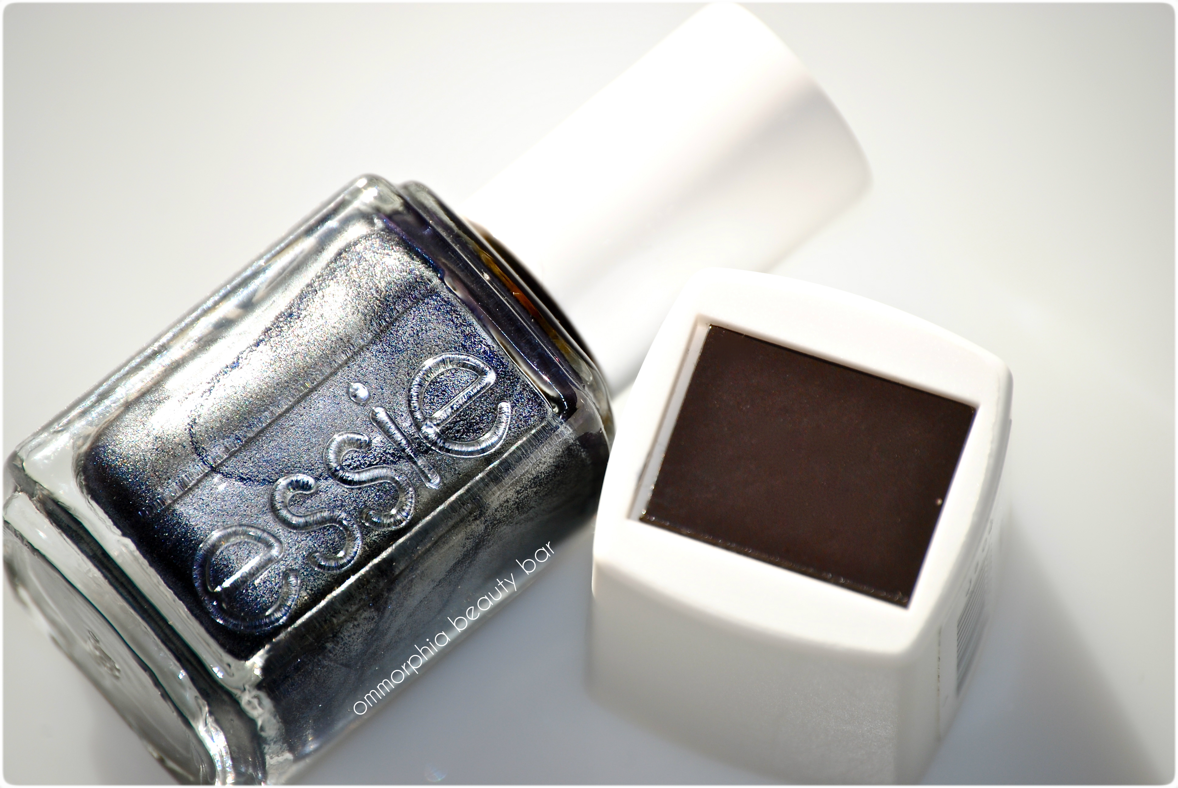 Essie Repstyle magnetic cap